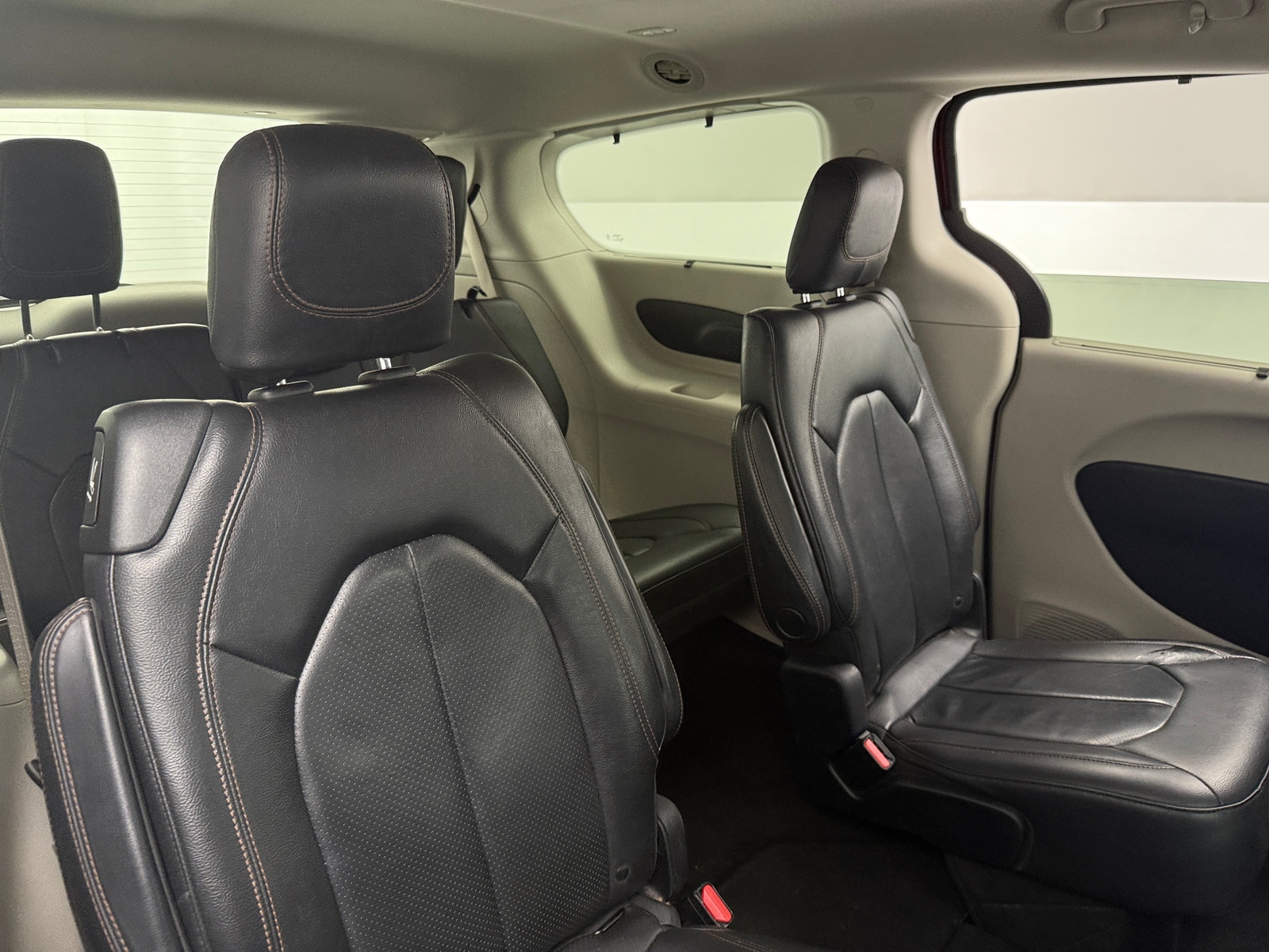 Thumbnail: 2019 Chrysler Pacifica - 5