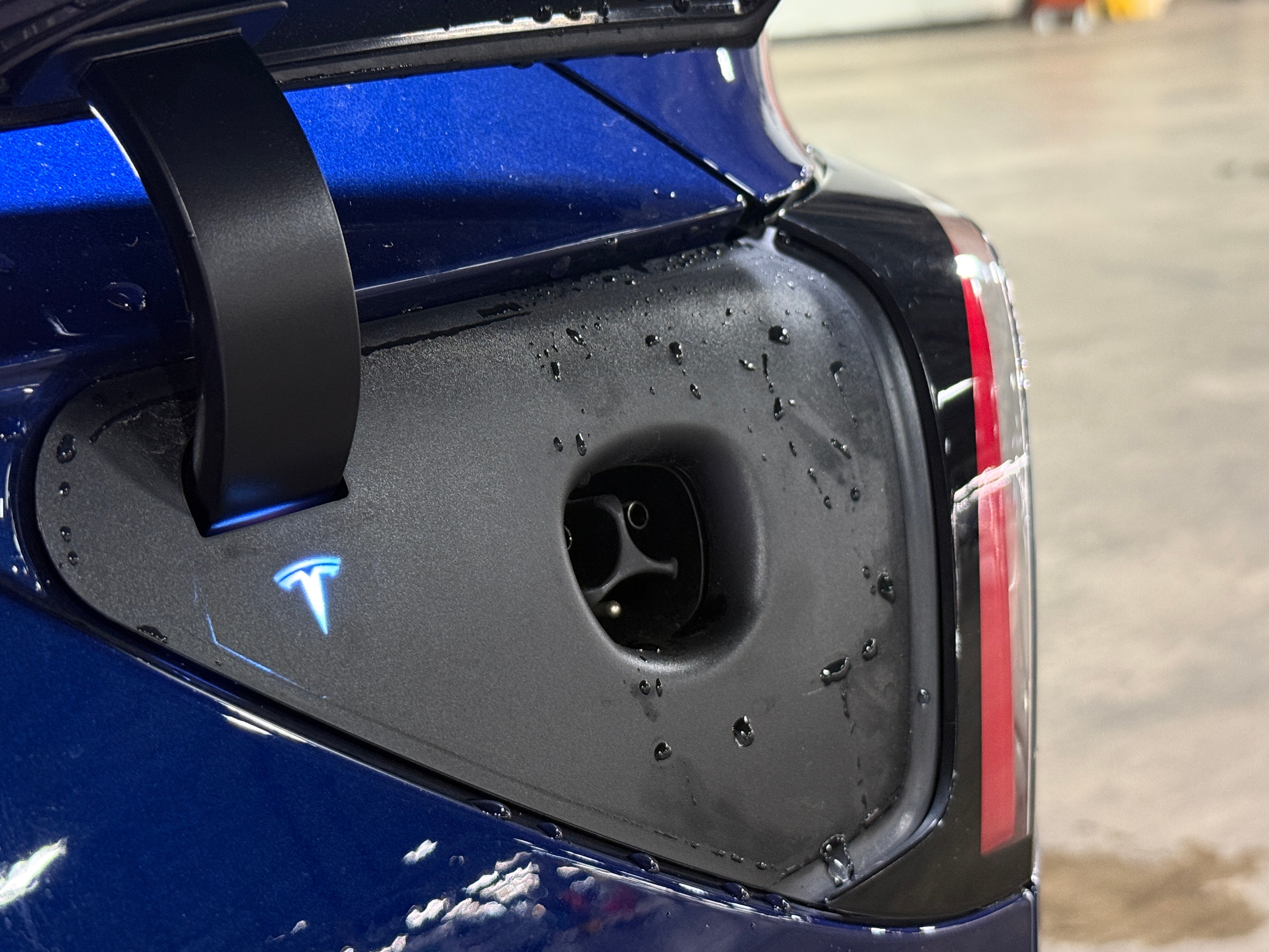 Used 2023 Tesla Model Y Long Range with VIN 7SAYGDEE8PF884424 for sale in Auburn, WA