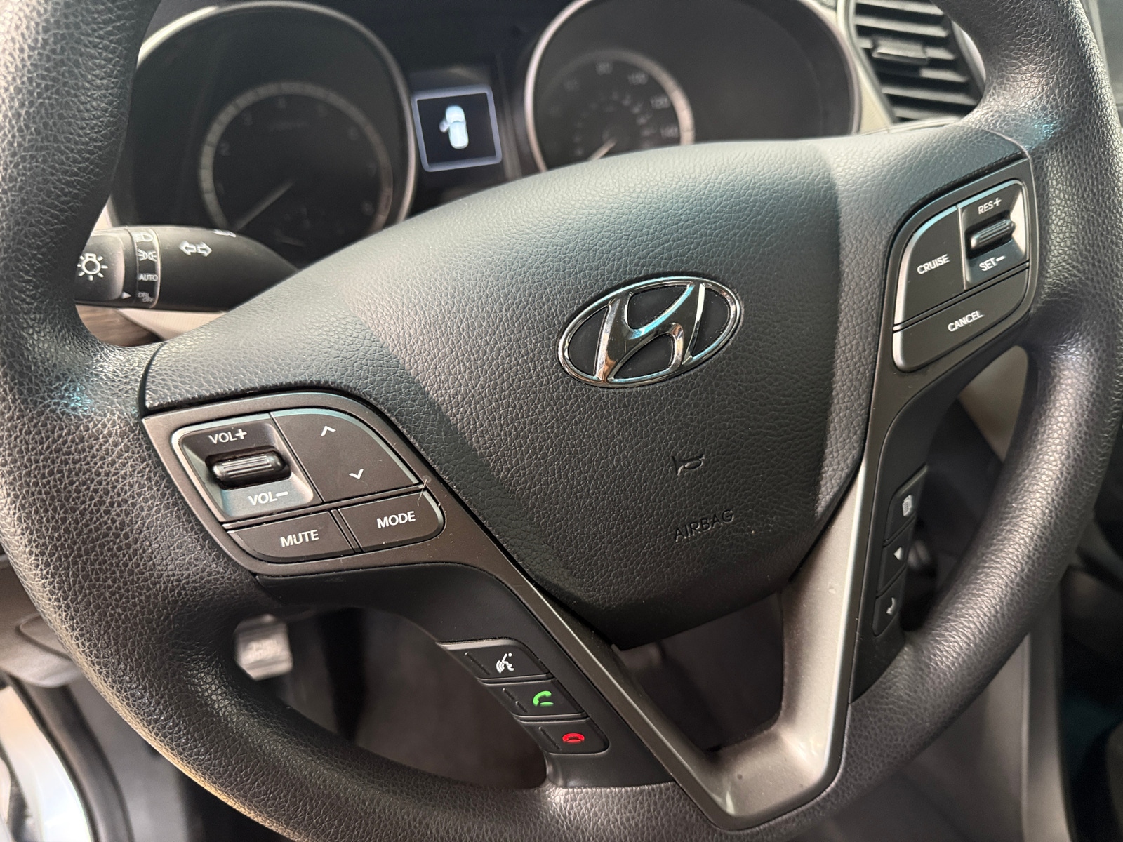Thumbnail: 2017 Hyundai Santa Fe - 5