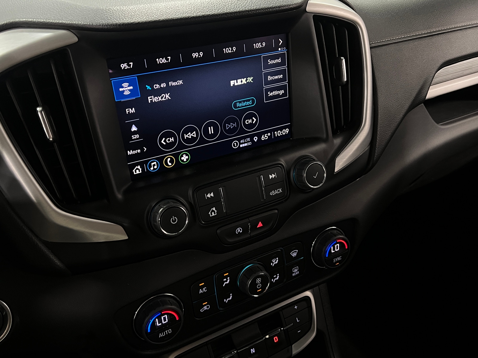 Thumbnail: 2024 GMC Terrain - 3