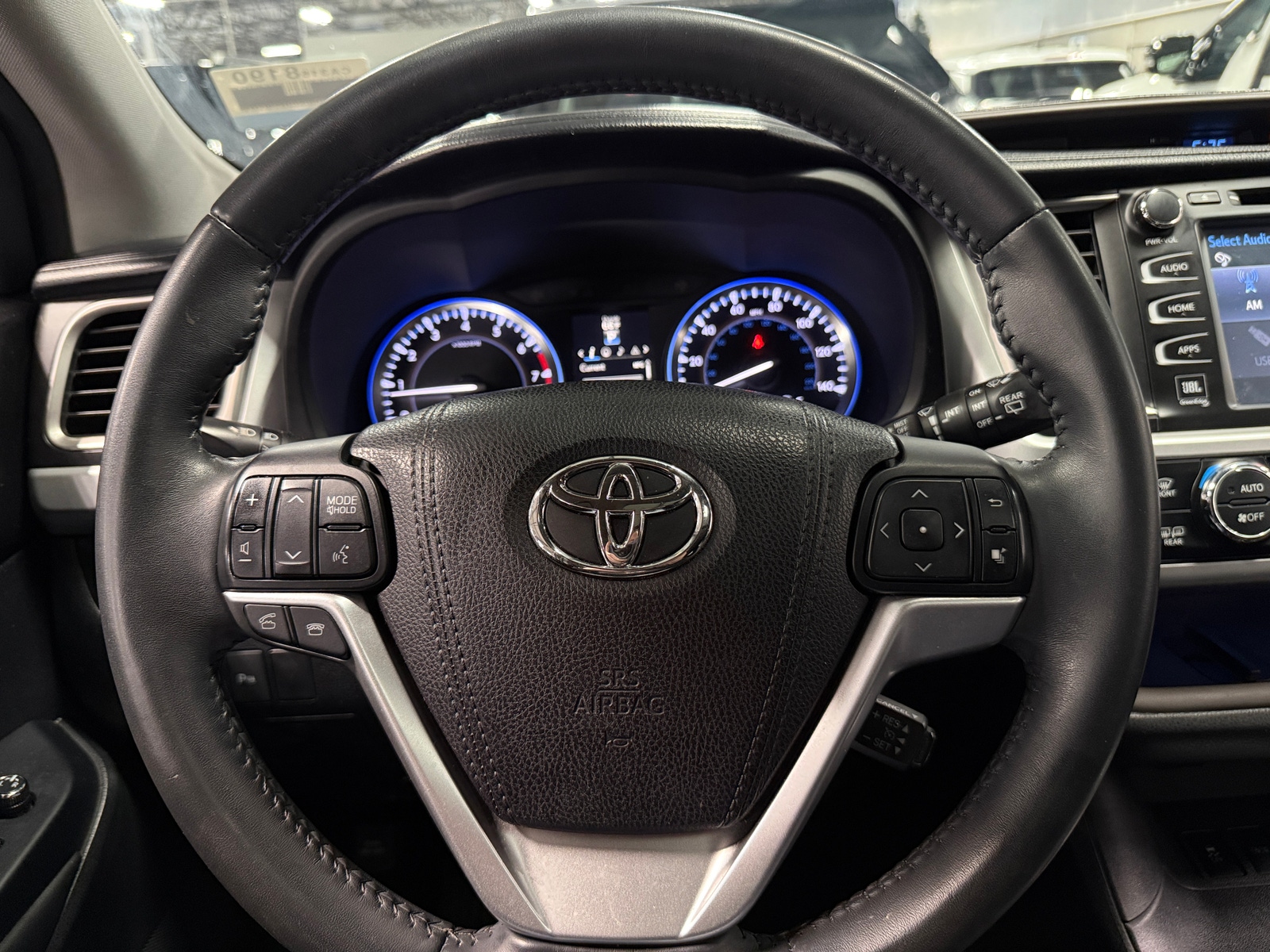 Thumbnail: 2016 Toyota Highlander - 4