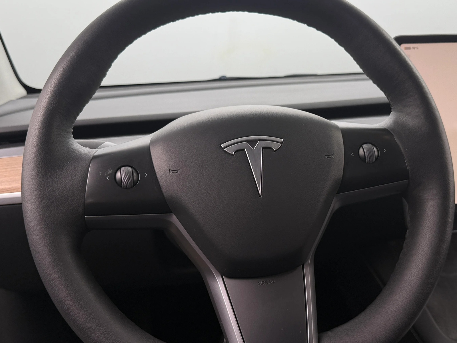 Thumbnail: 2023 Tesla Model Y - 3