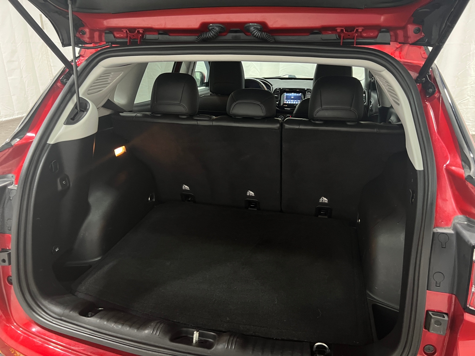 Thumbnail: 2018 Jeep Compass - 7