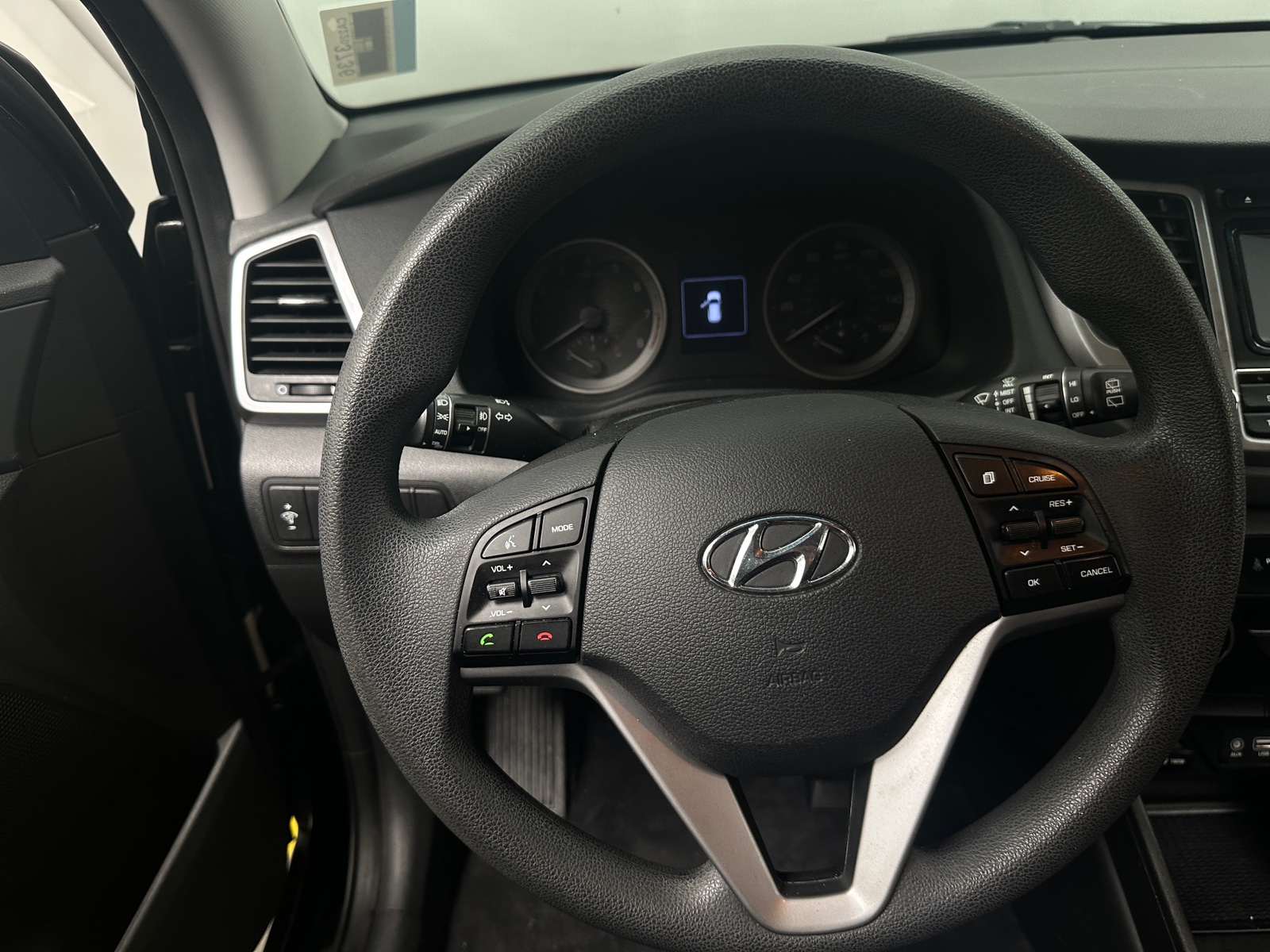 Thumbnail: 2017 Hyundai Tucson - 5