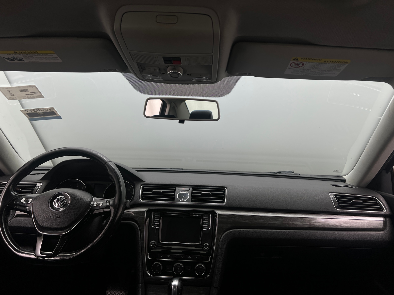 Thumbnail: 2017 Volkswagen Passat - 2