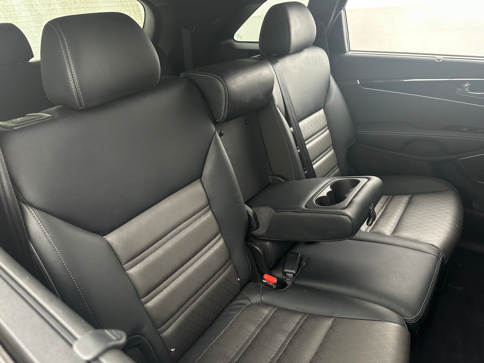 Thumbnail: 2016 Kia Sorento - 5