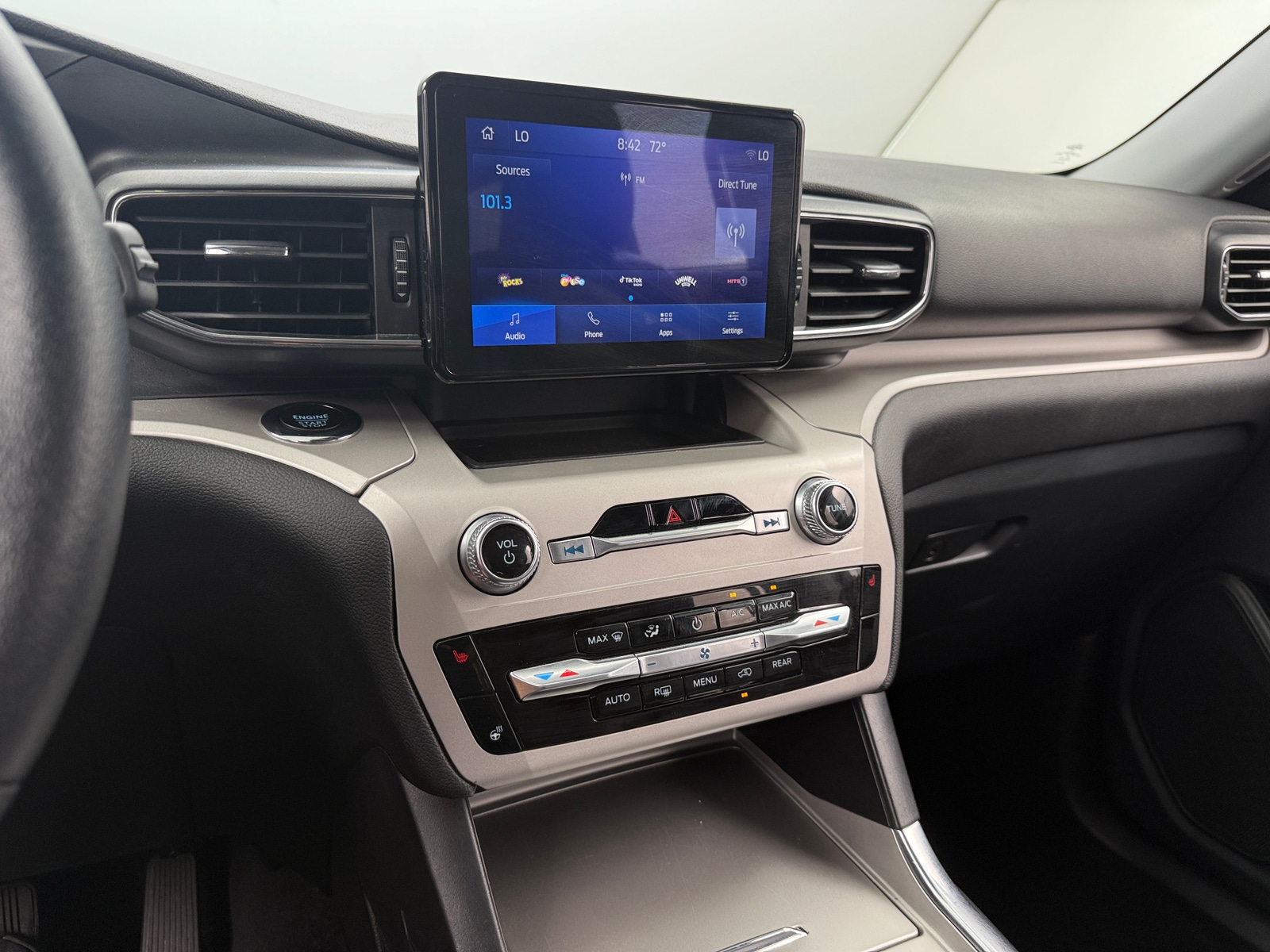 Thumbnail: 2024 Ford Explorer - 3
