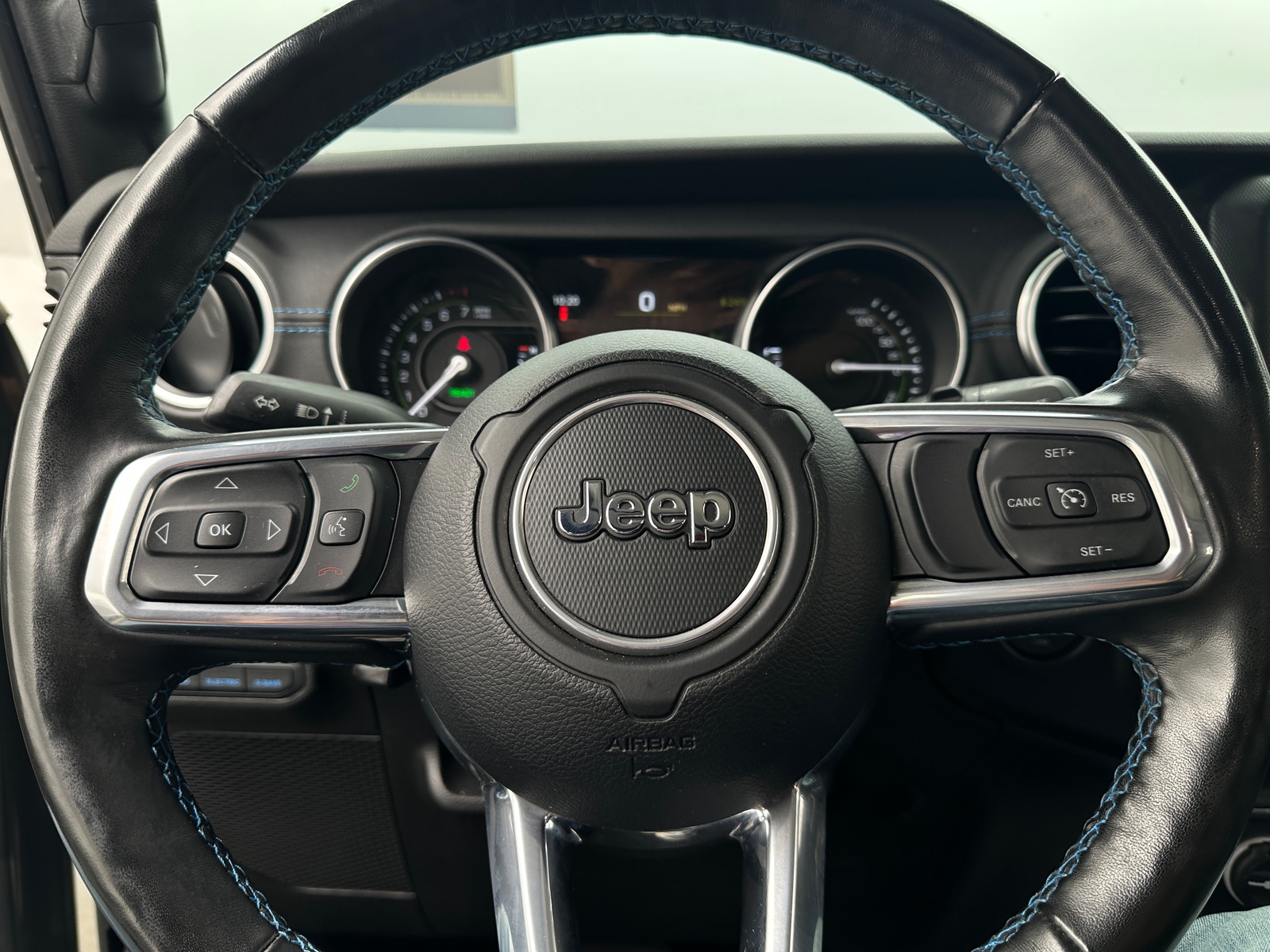 Thumbnail: 2022 Jeep Wrangler - 4
