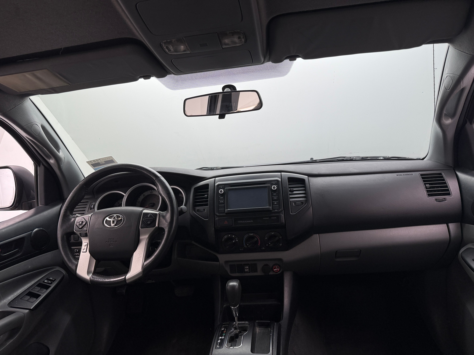 Thumbnail: 2015 Toyota Tacoma - 3