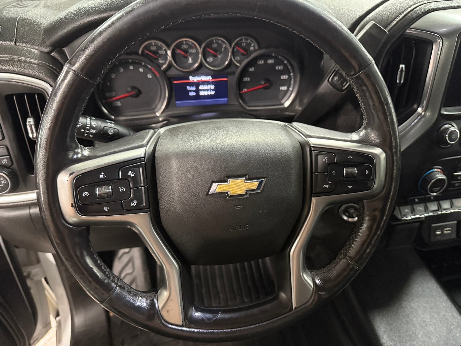 Thumbnail: 2020 Chevrolet Silverado 1500 - 5