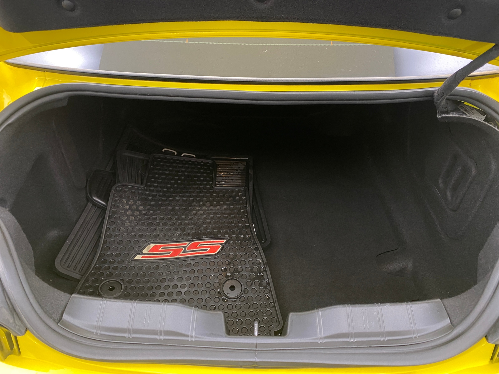 Thumbnail: 2017 Chevrolet Camaro - 4