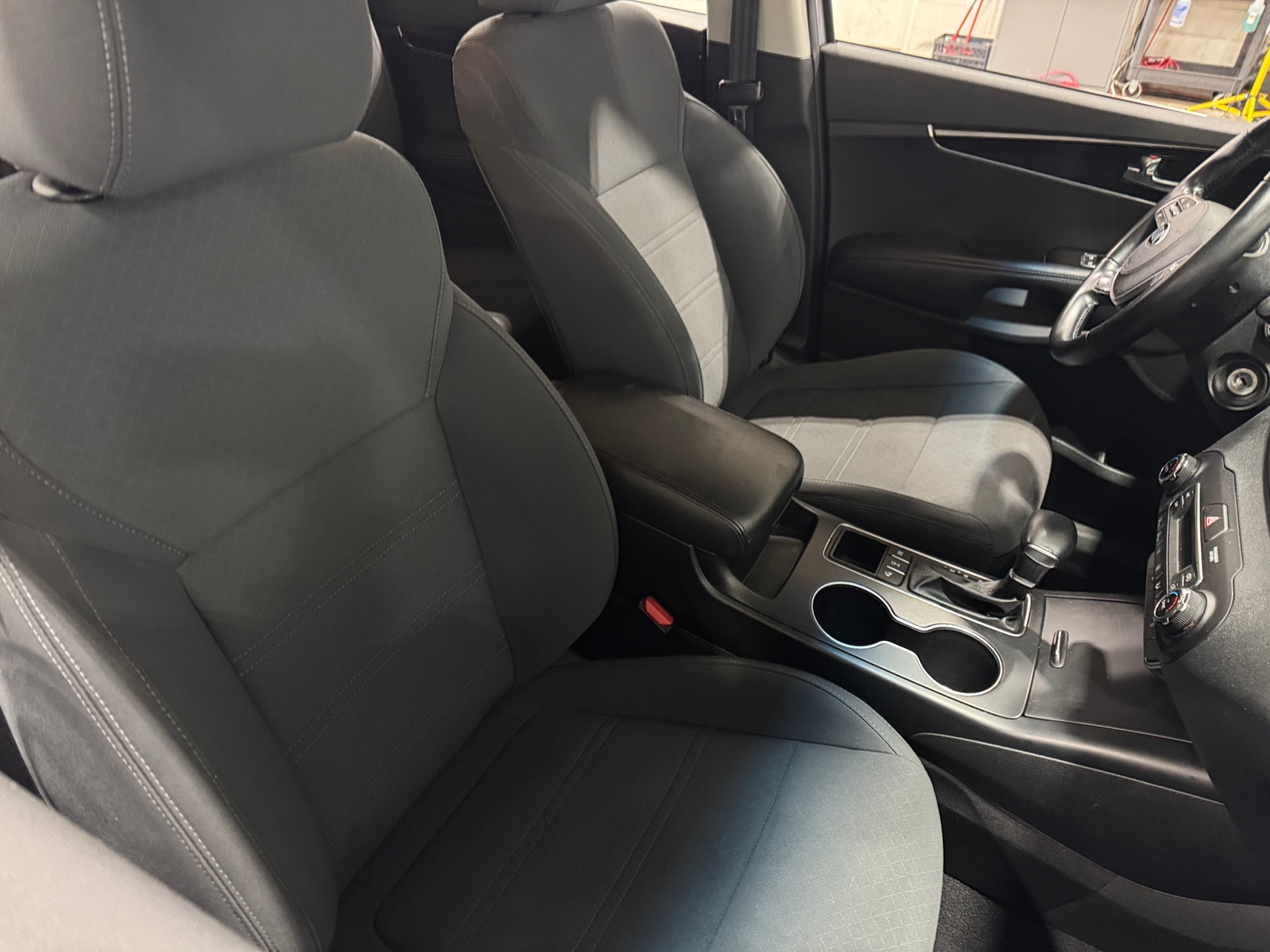 Thumbnail: 2019 Kia Sorento - 2