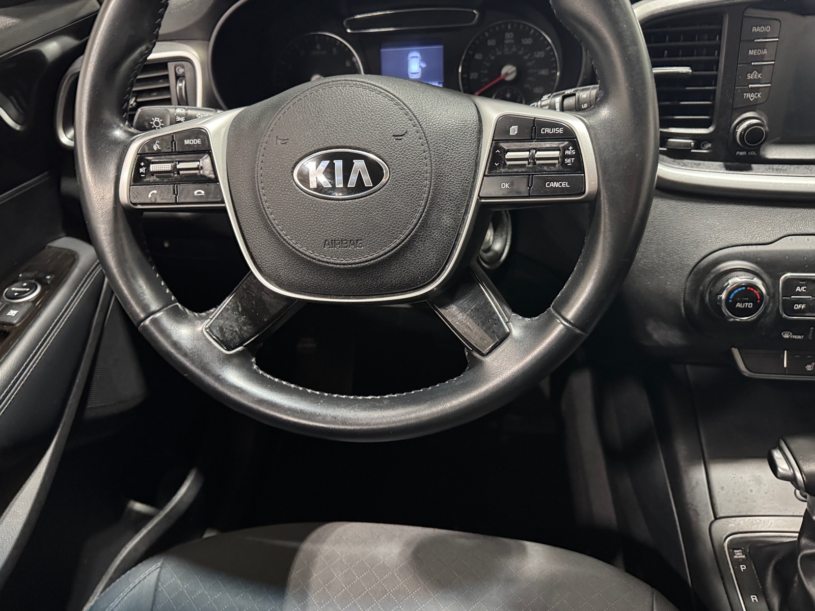 Thumbnail: 2019 Kia Sorento - 5
