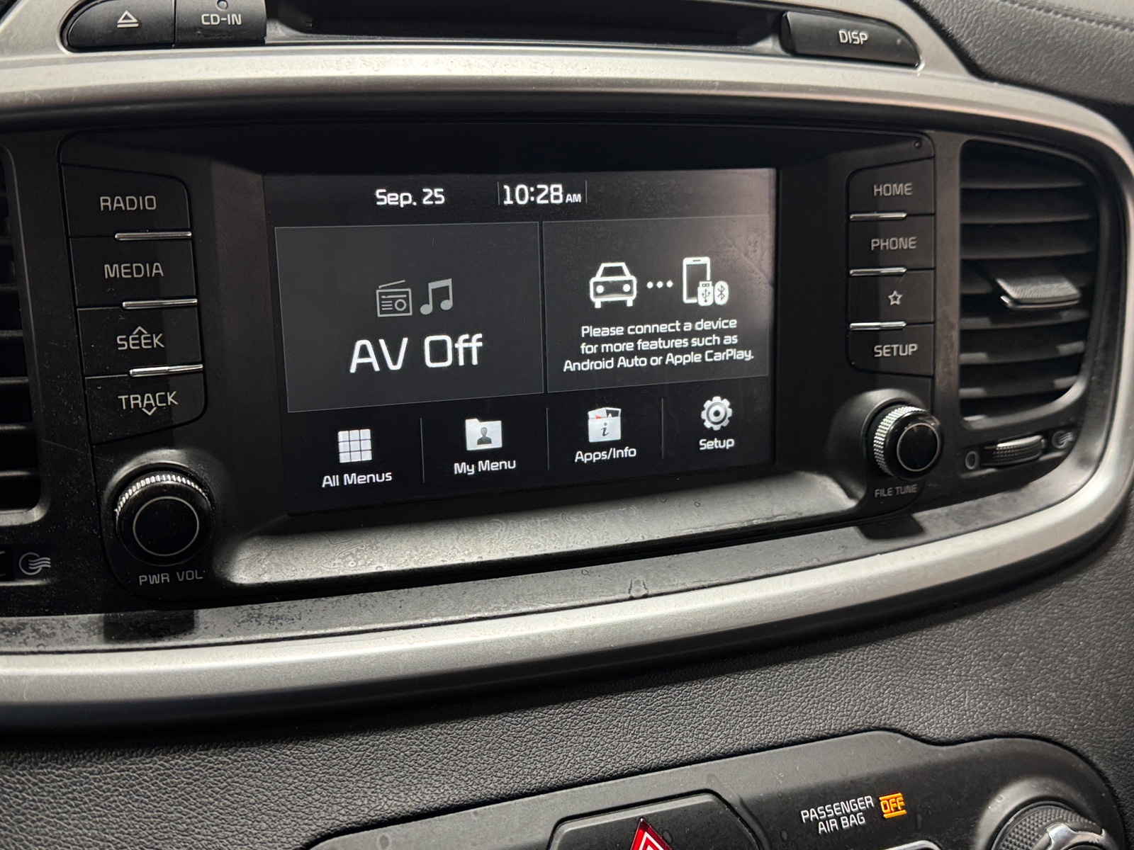 Thumbnail: 2019 Kia Sorento - 4
