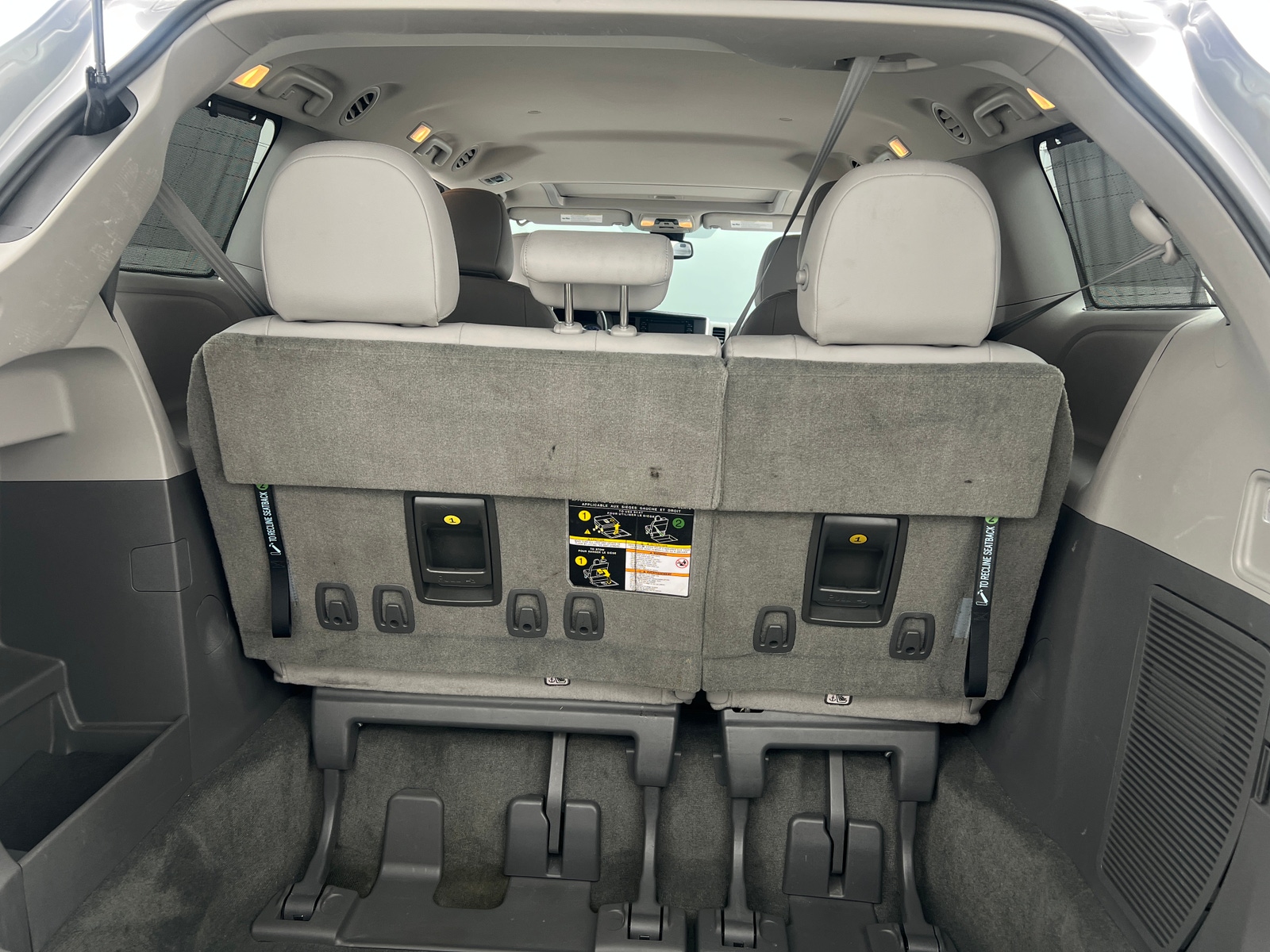 Thumbnail: 2018 Toyota Sienna - 6