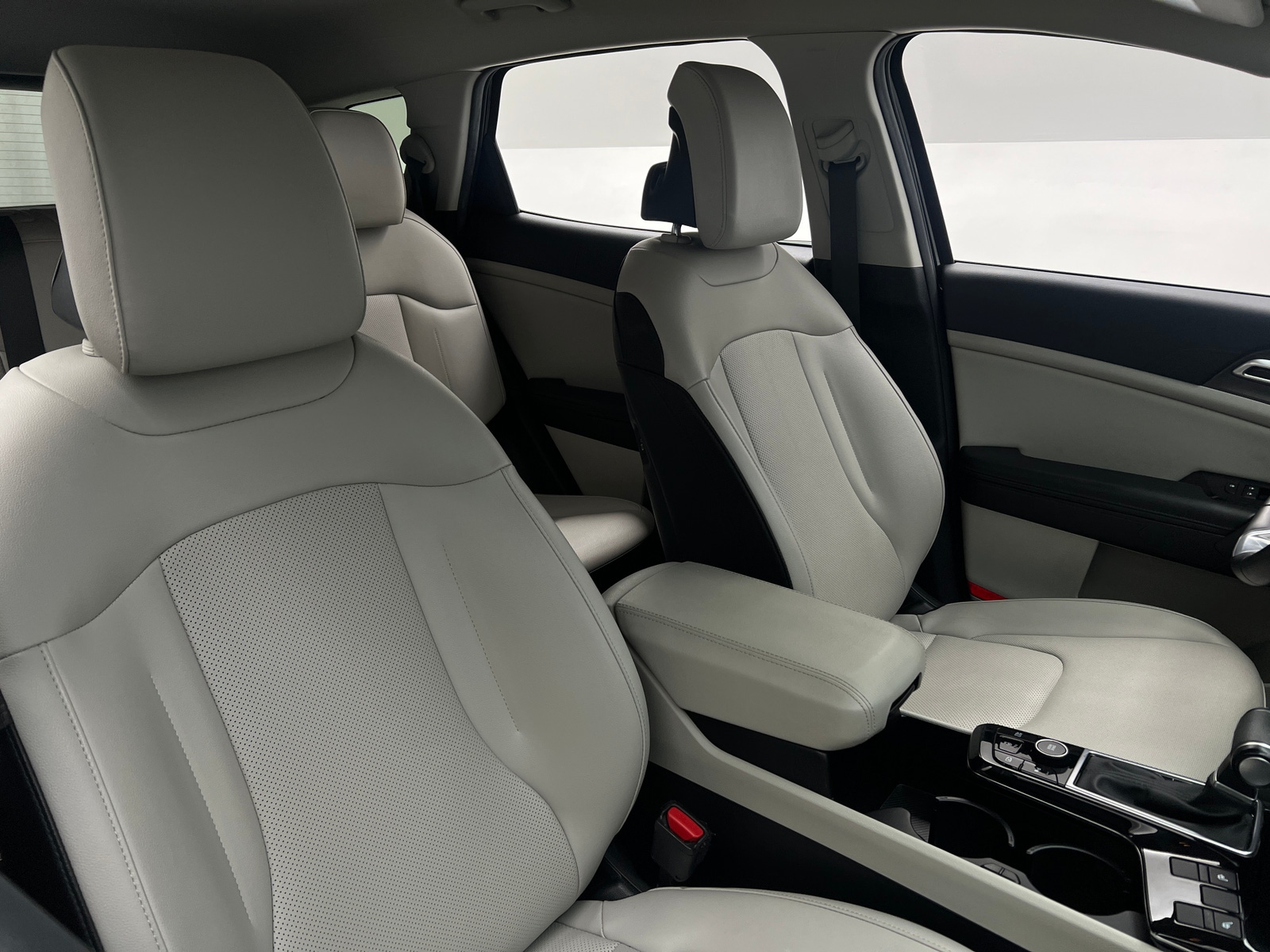 Thumbnail: 2023 Kia Sportage - 2