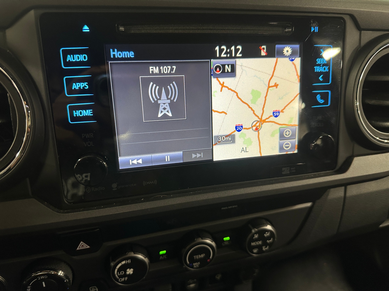 Thumbnail: 2019 Toyota Tacoma - 4