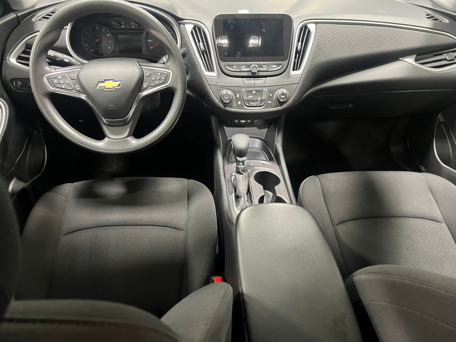 Thumbnail: 2023 Chevrolet Malibu - 3