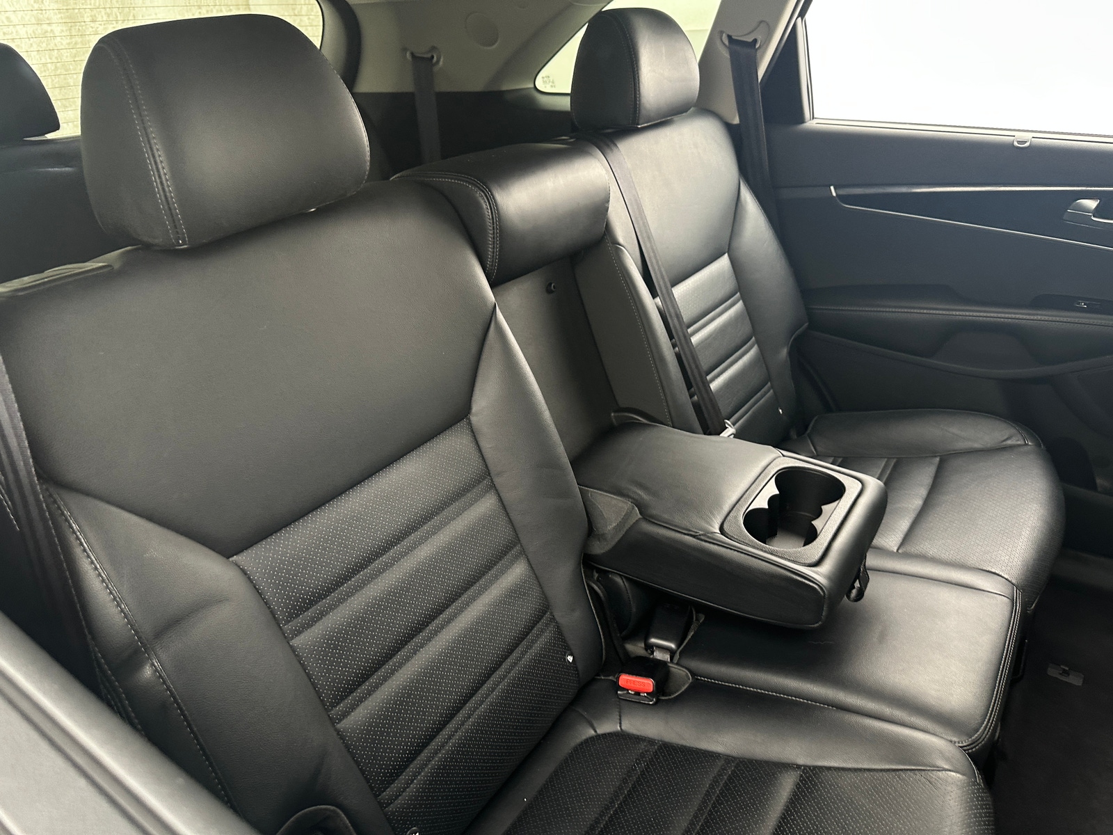 Thumbnail: 2016 Kia Sorento - 5
