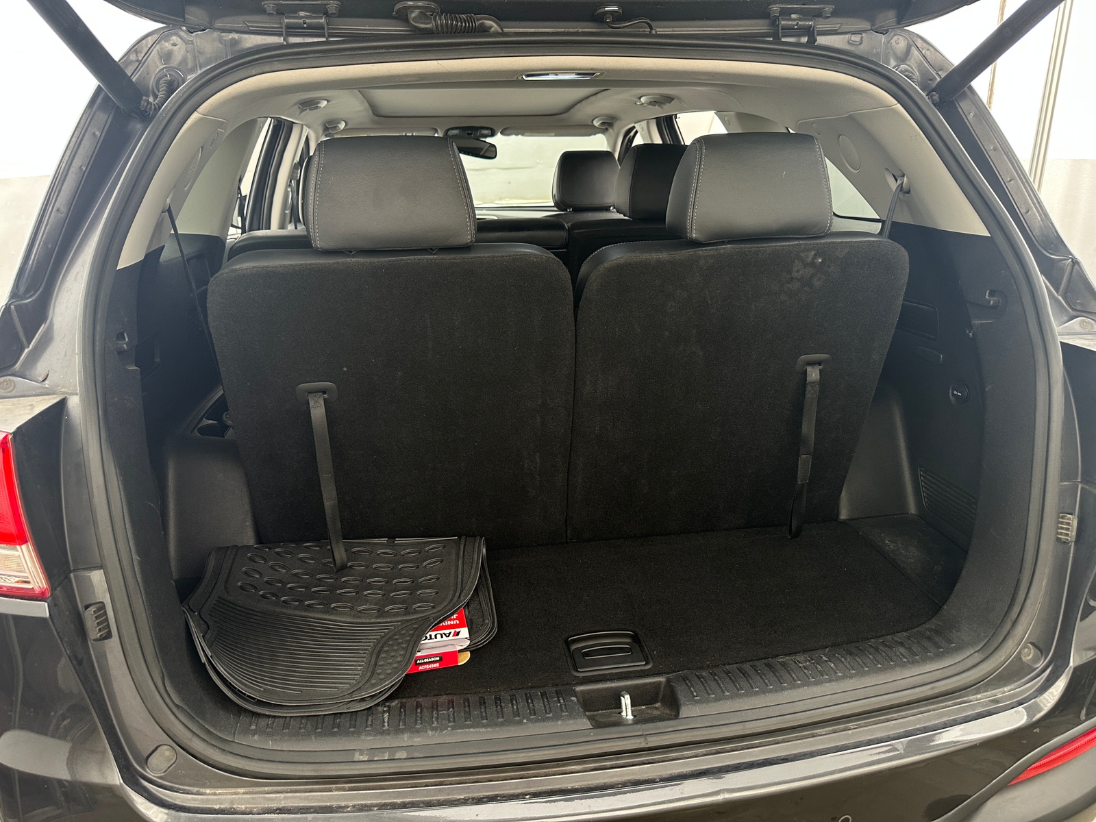 Thumbnail: 2016 Kia Sorento - 6