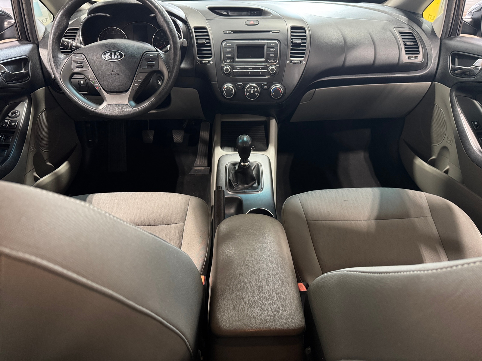 Thumbnail: 2016 Kia Forte - 3