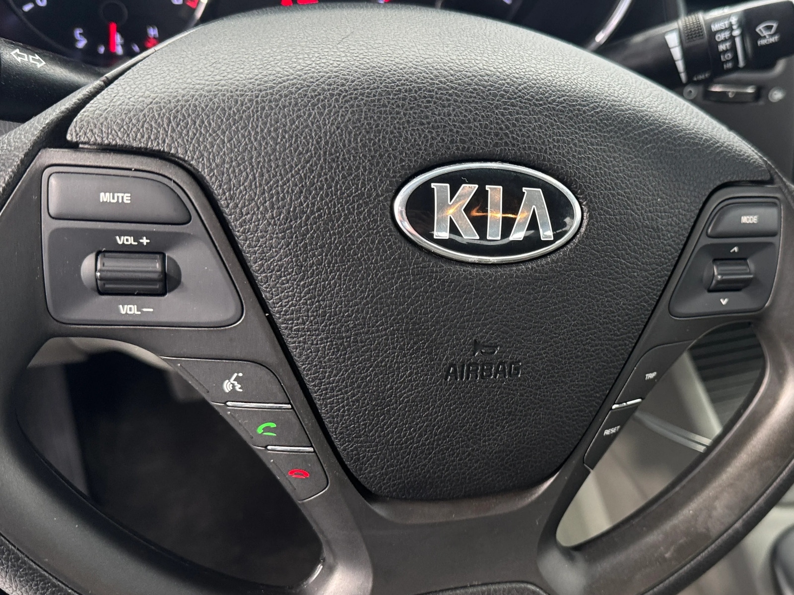 Thumbnail: 2016 Kia Forte - 5