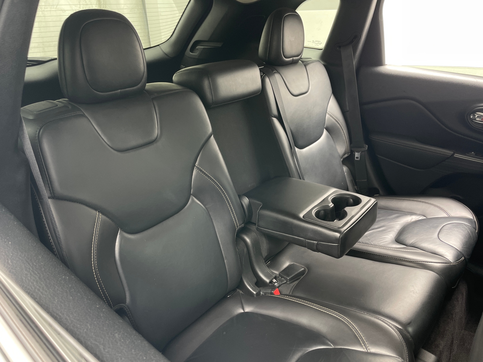 Thumbnail: 2017 Jeep Cherokee - 5