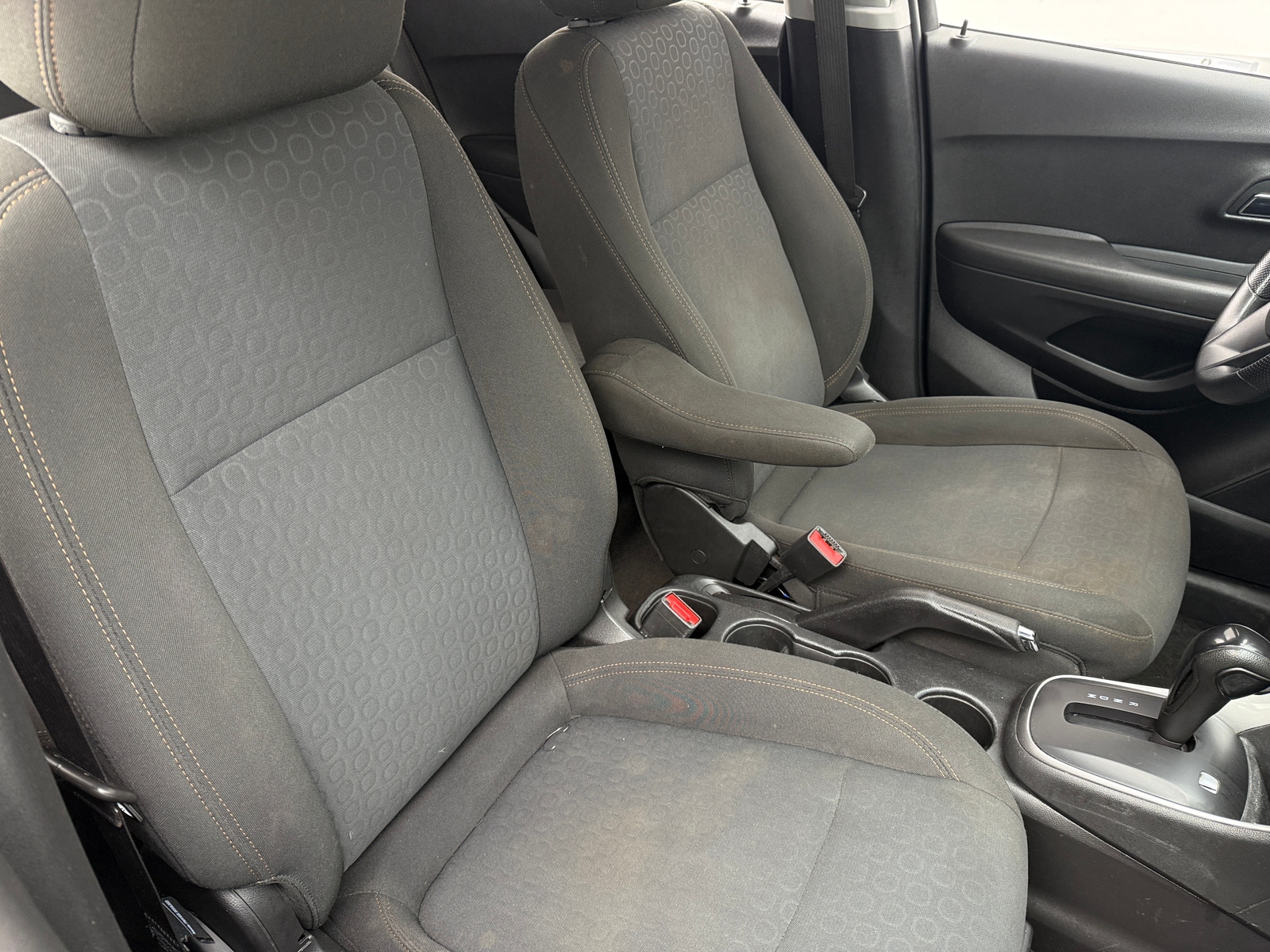 Thumbnail: 2020 Chevrolet Trax - 2