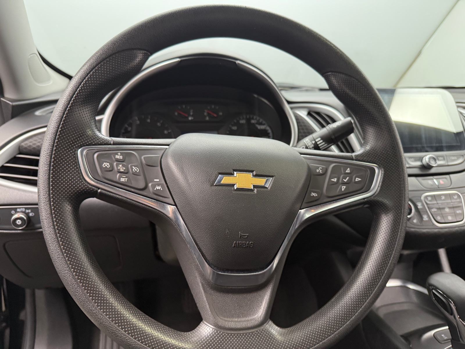 Thumbnail: 2024 Chevrolet Malibu - 5