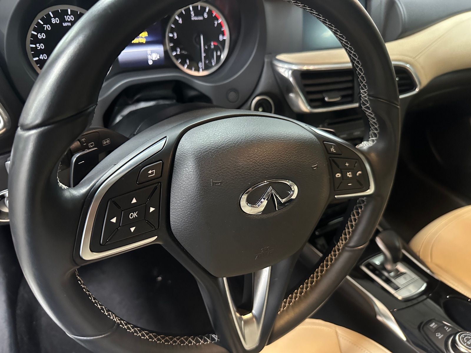 Thumbnail: 2017 INFINITI QX30 - 4