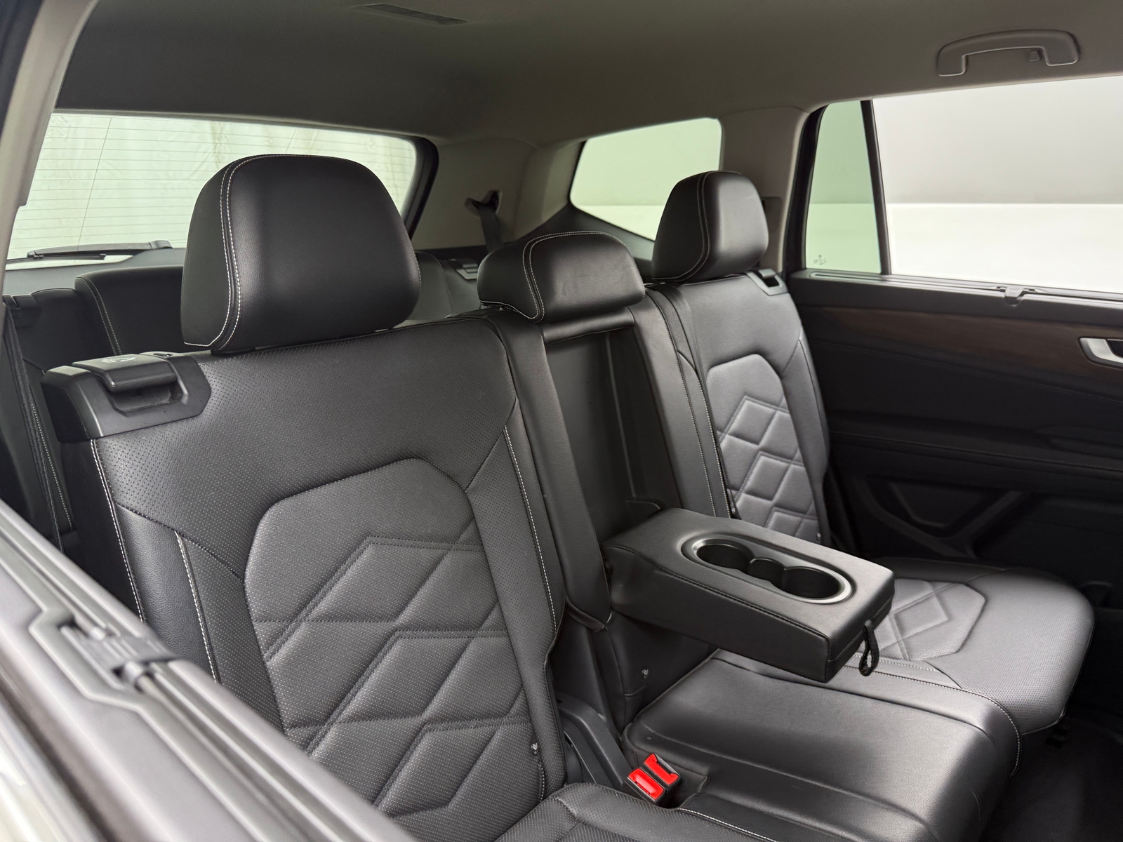 Thumbnail: 2024 Volkswagen Atlas - 5