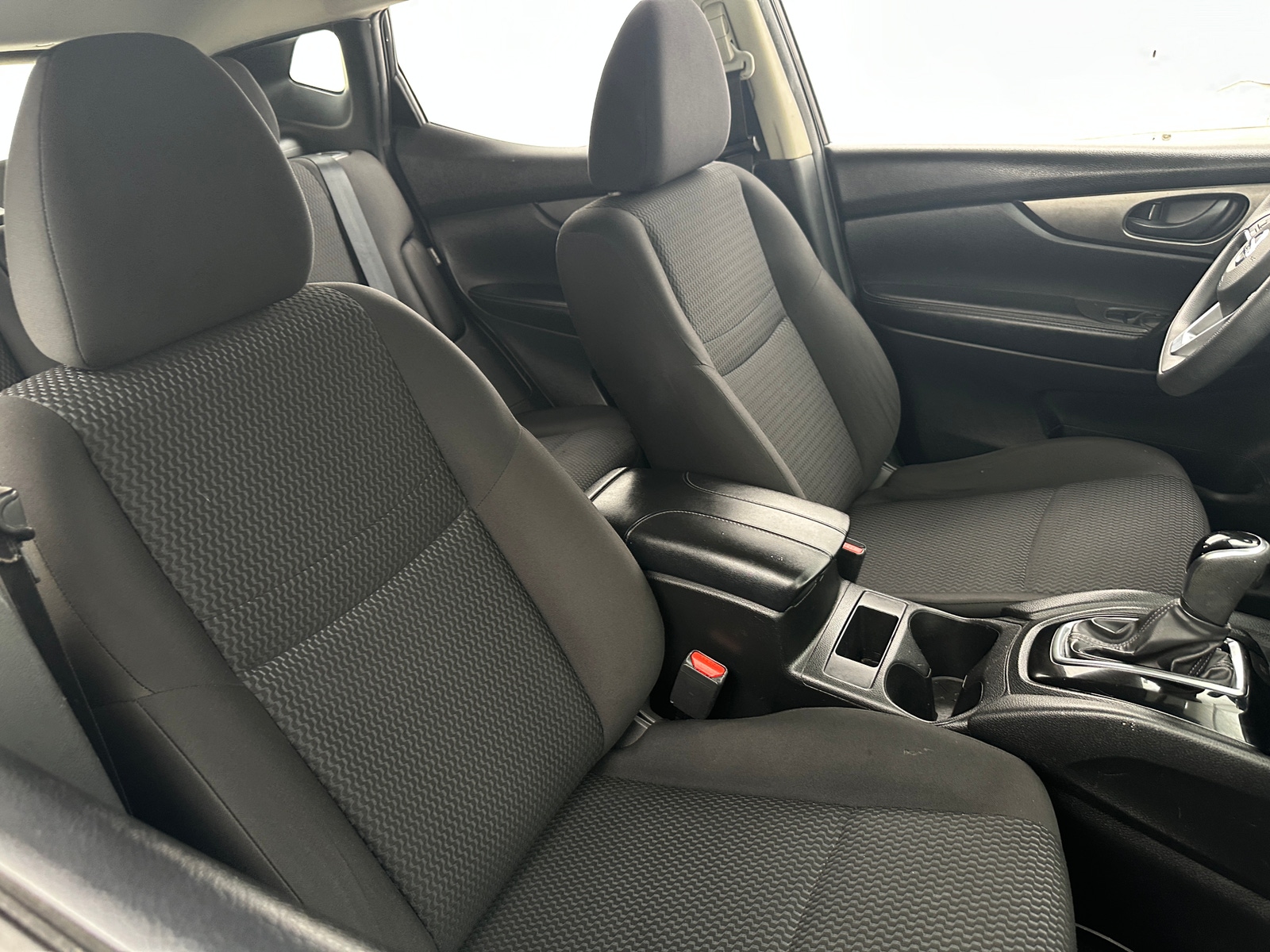 Thumbnail: 2020 Nissan Rogue Sport - 2