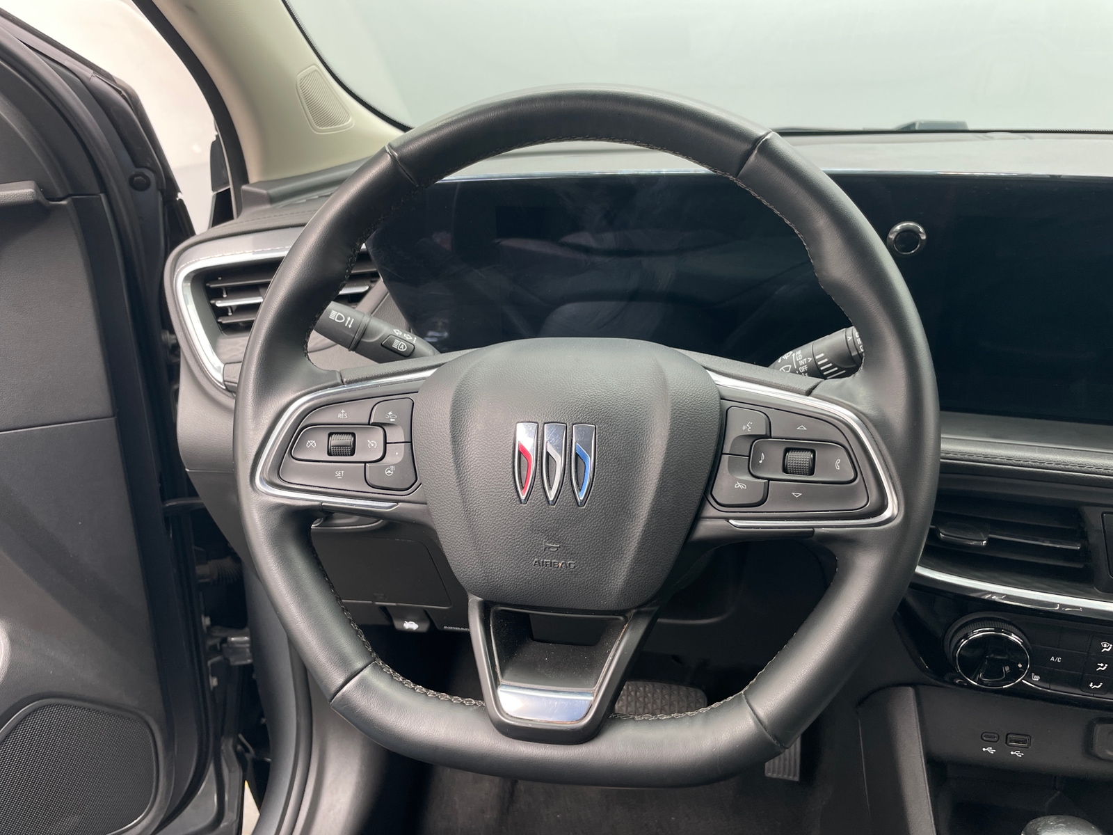 Thumbnail: 2024 Buick Encore GX - 4