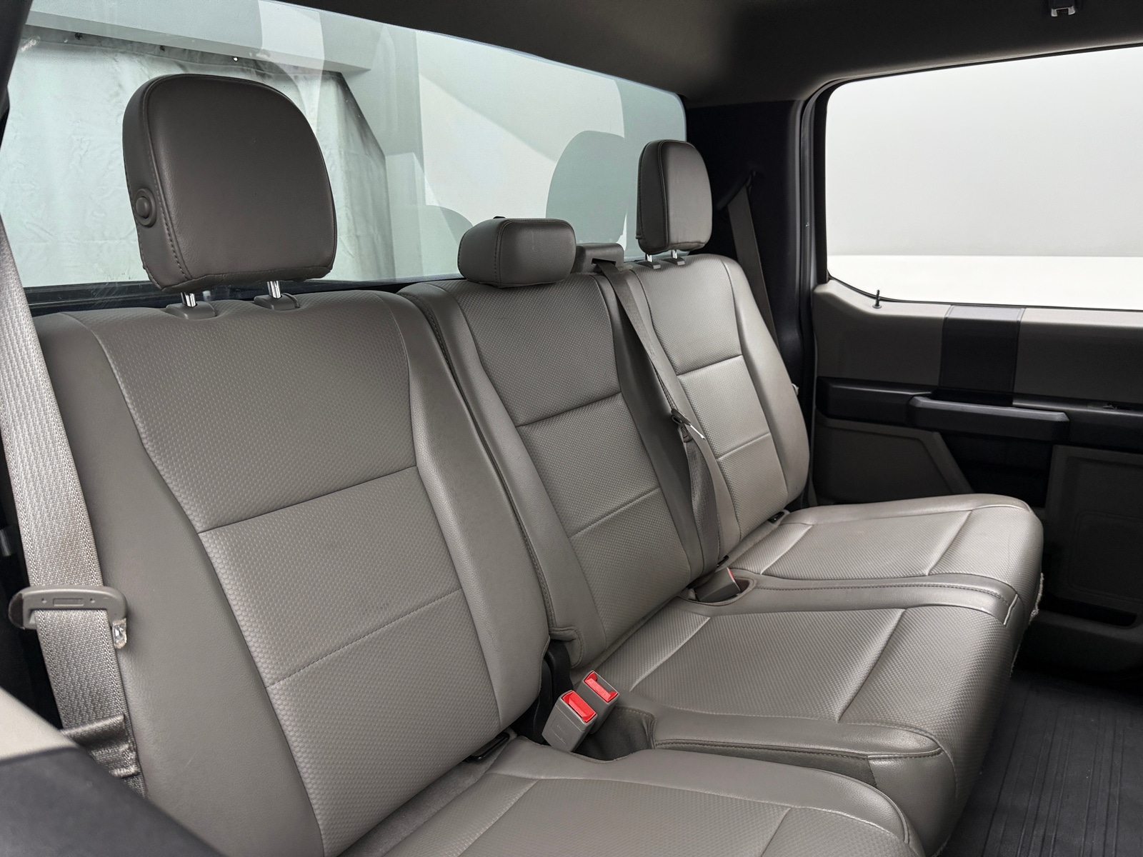 Thumbnail: 2018 Ford Econoline - 6