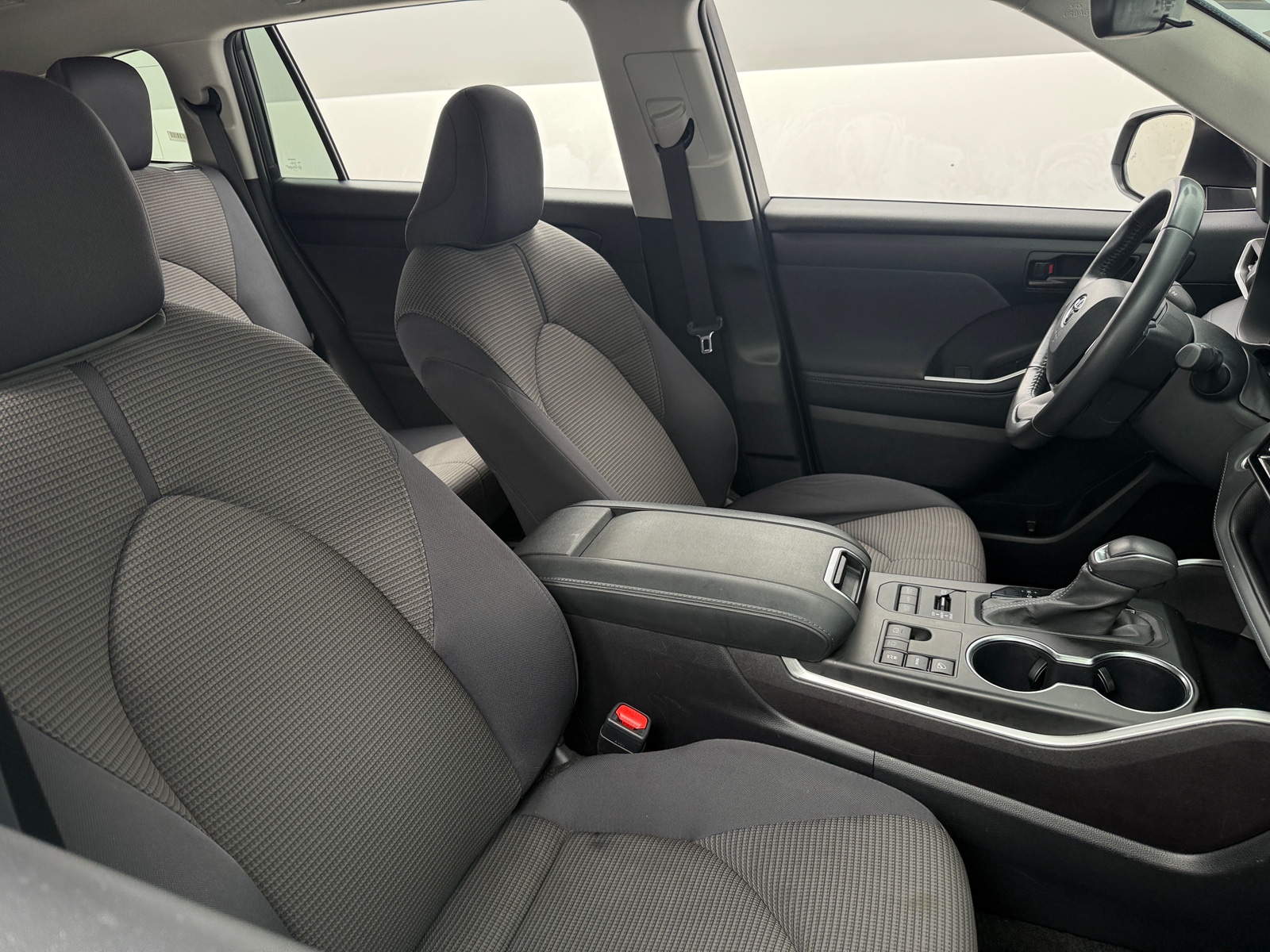 Thumbnail: 2024 Toyota Highlander - 2