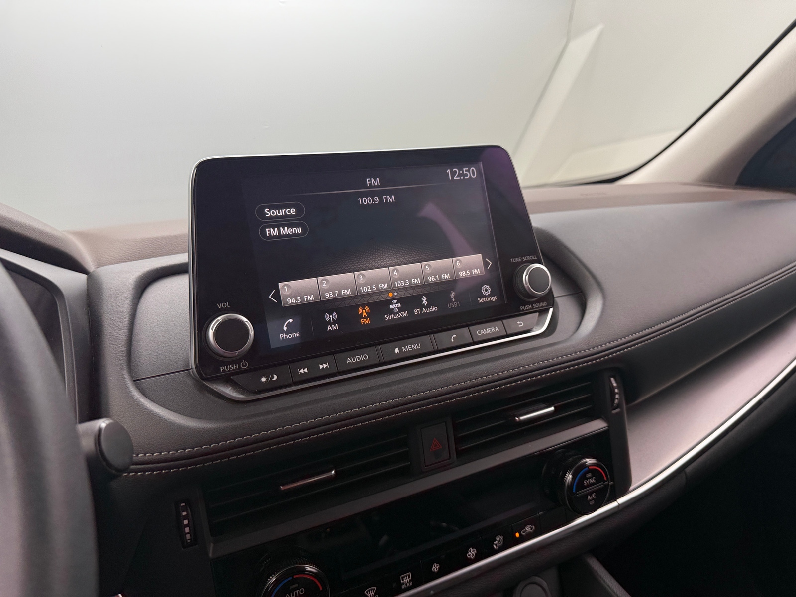 Thumbnail: 2023 Nissan Rogue - 4
