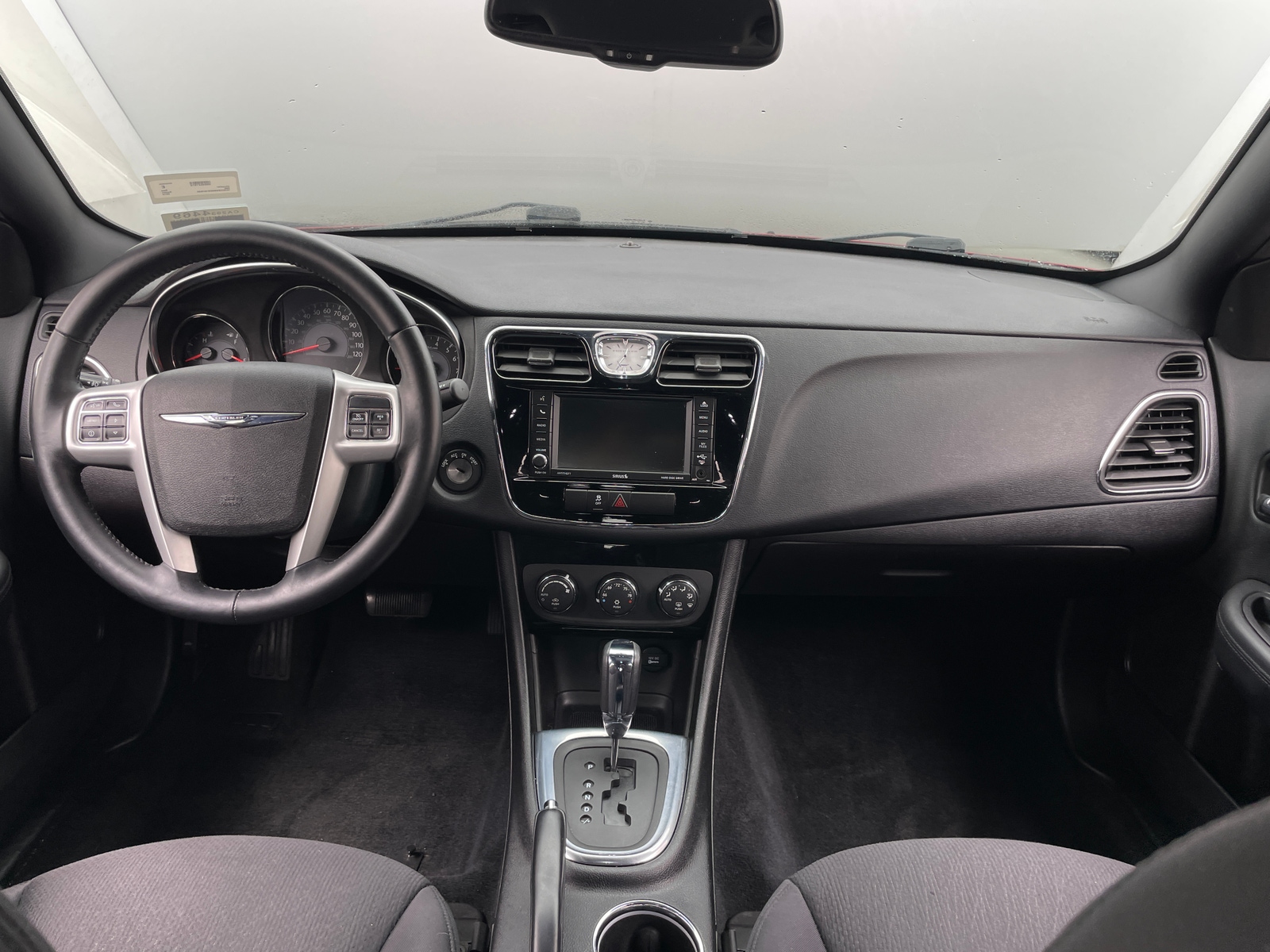 Thumbnail: 2014 Chrysler 200 - 3