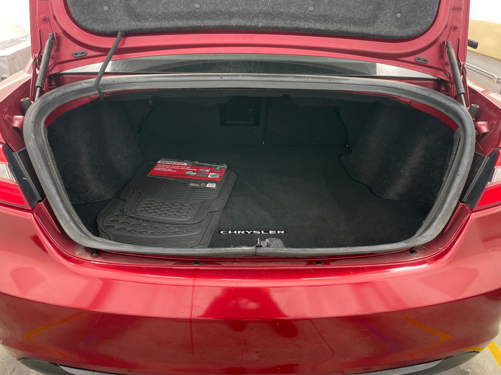 Thumbnail: 2014 Chrysler 200 - 7