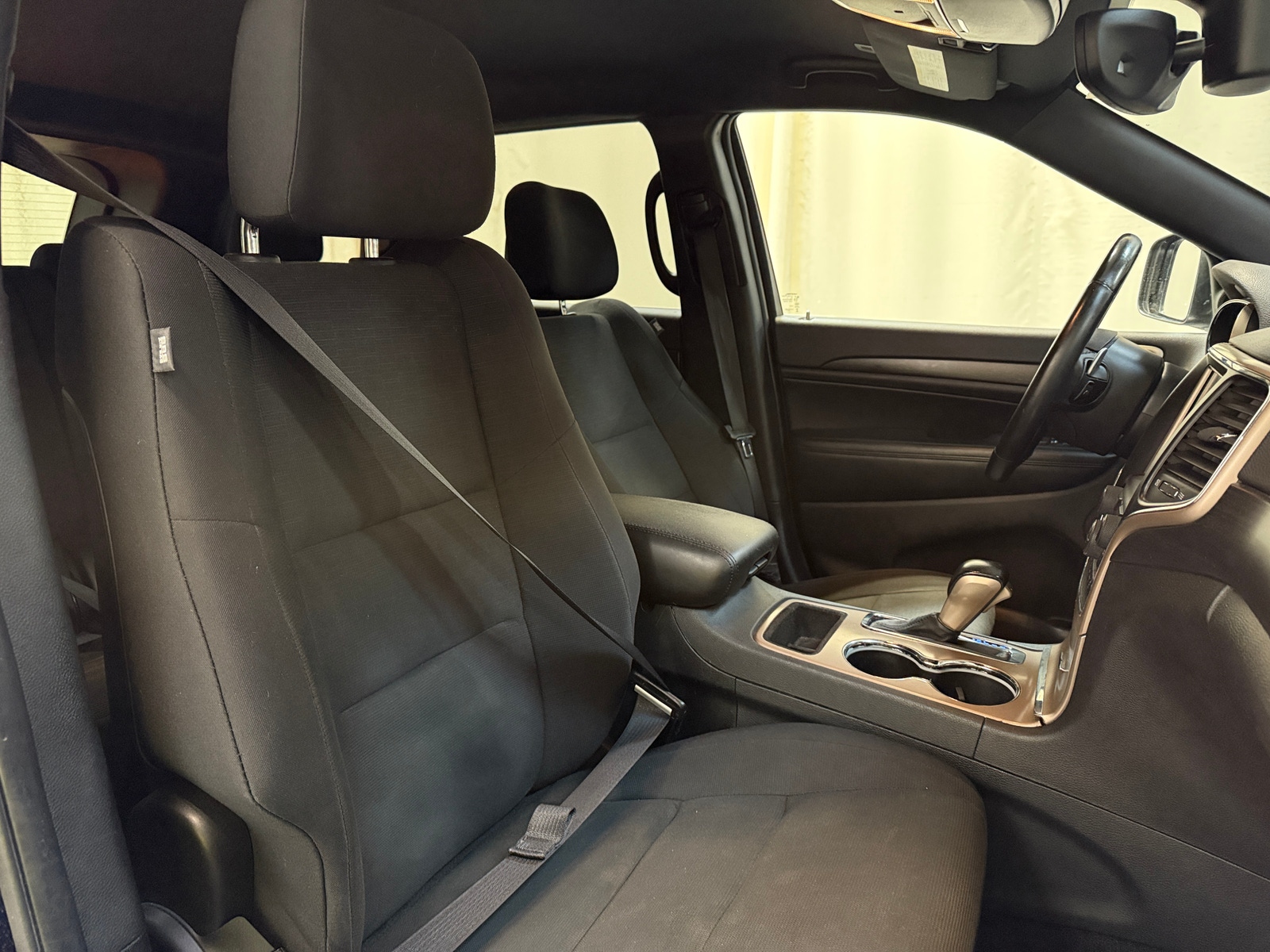 Thumbnail: 2017 Jeep Grand Cherokee - 2