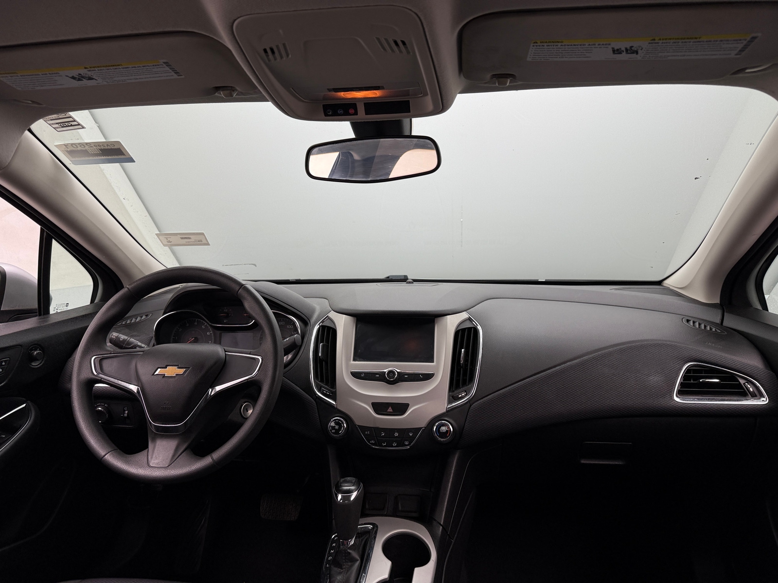 Thumbnail: 2018 Chevrolet Cruze - 3