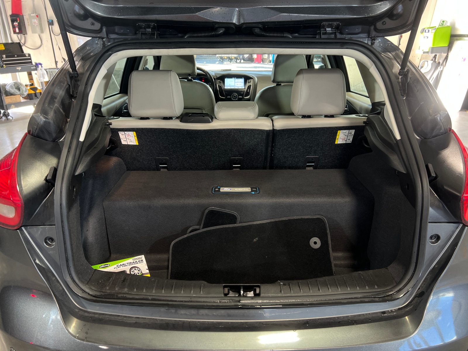 Thumbnail: 2018 Ford Focus - 6