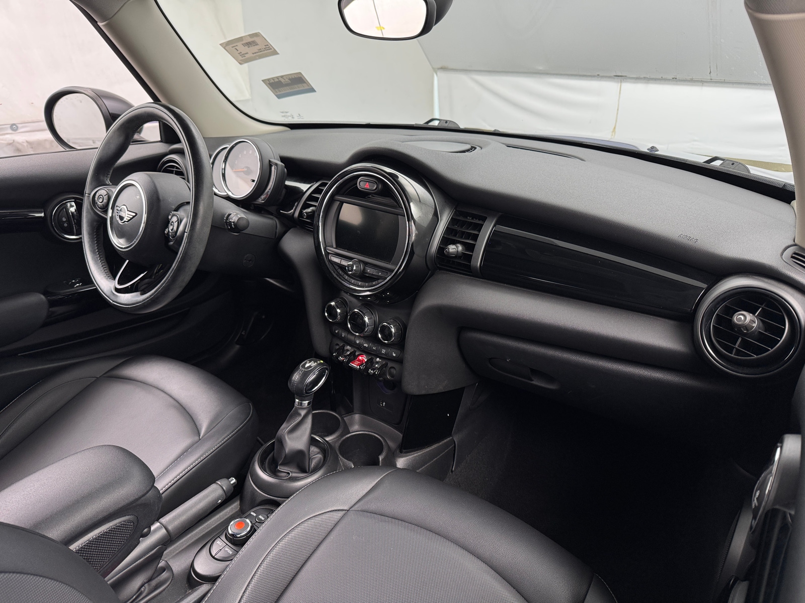 Thumbnail: 2019 MINI Cooper Hardtop - 2