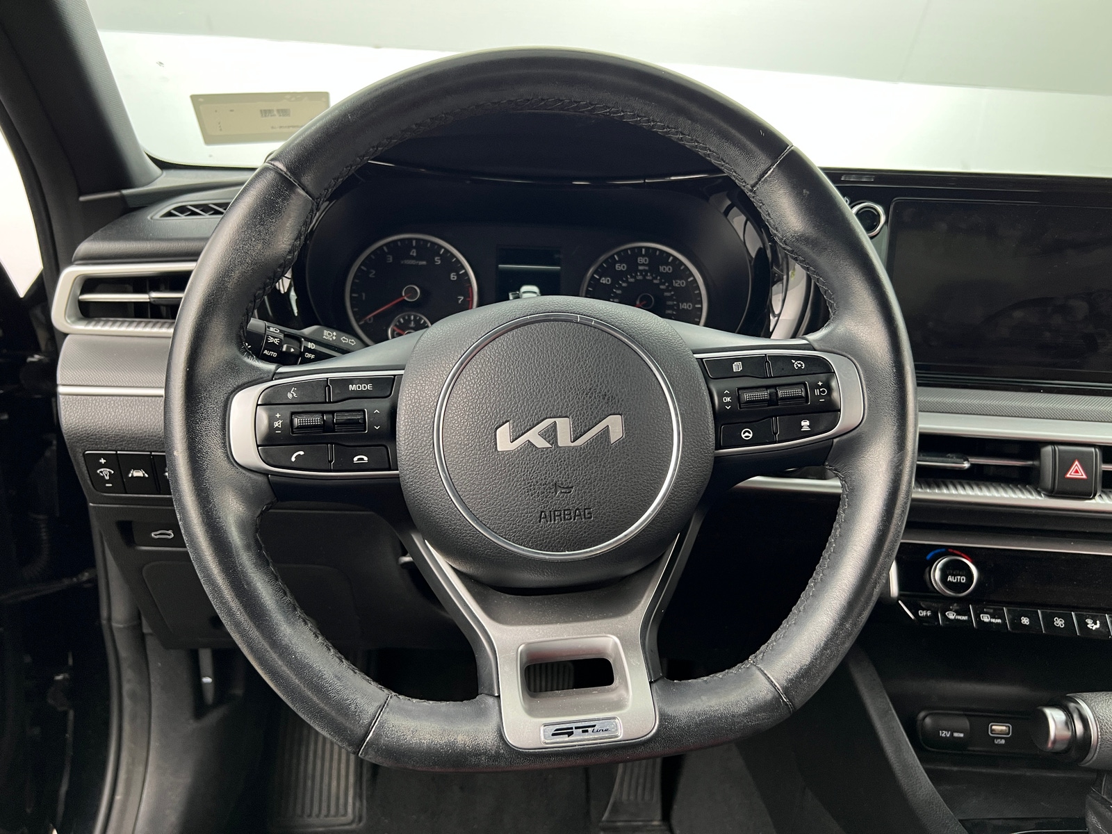 Thumbnail: 2023 Kia K5 - 4