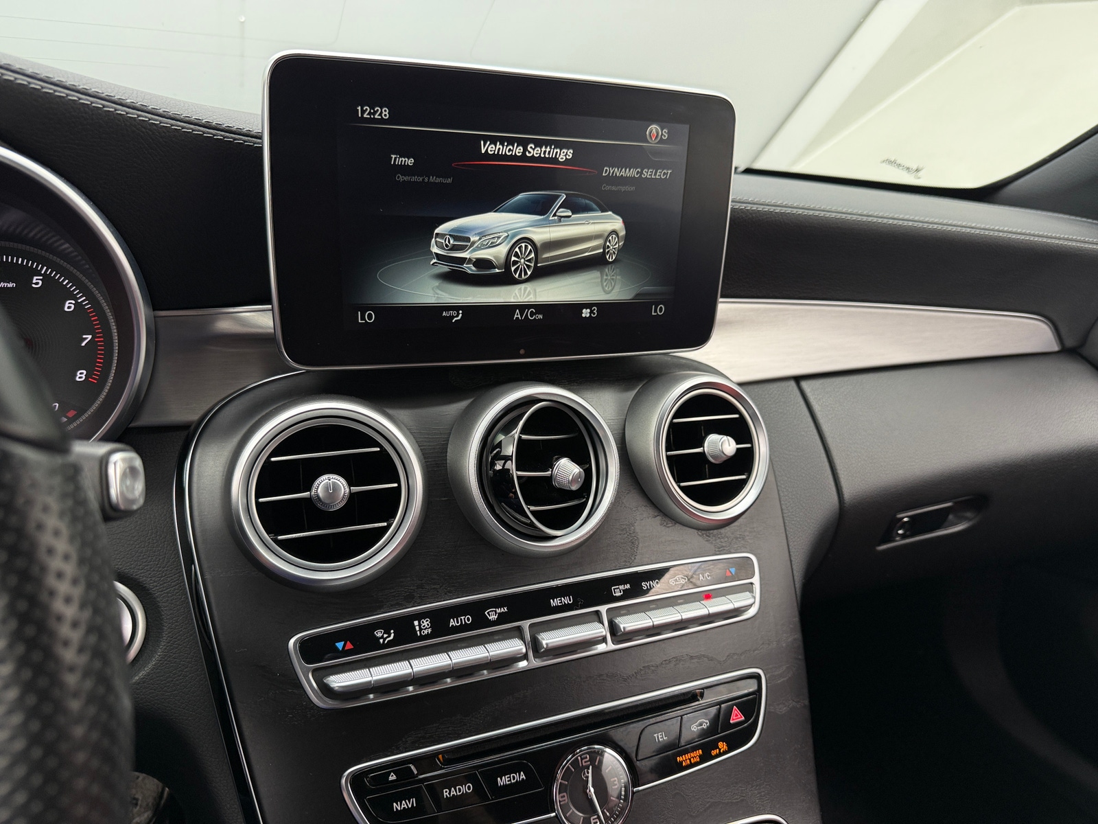 Thumbnail: 2017 Mercedes-Benz C-Class - 3