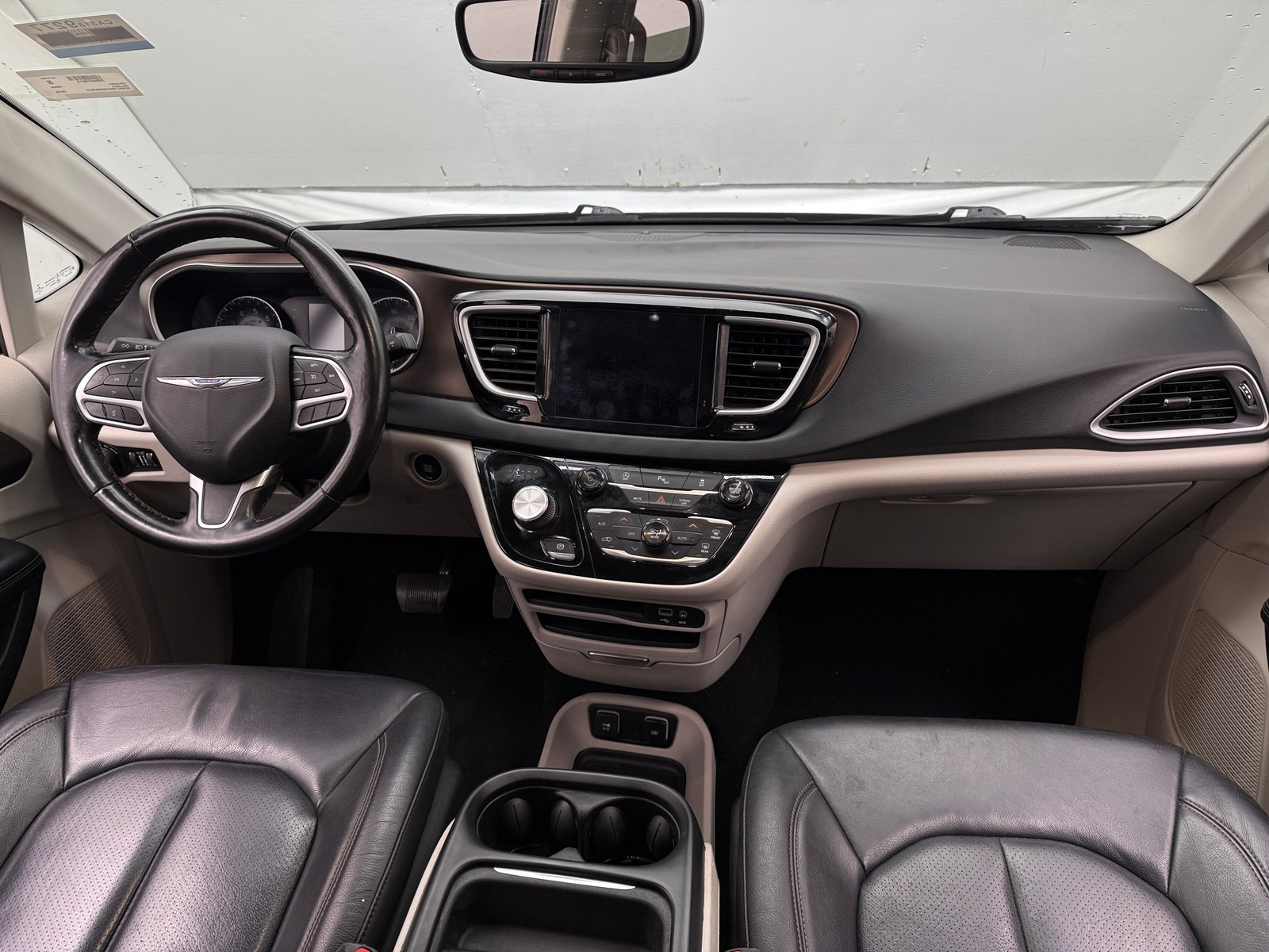 Thumbnail: 2019 Chrysler Pacifica - 2