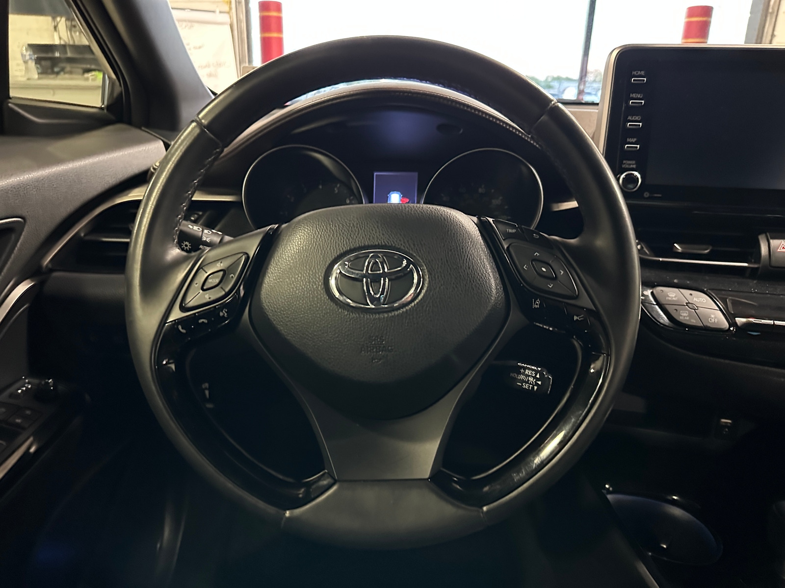 Thumbnail: 2019 Toyota C-HR - 4