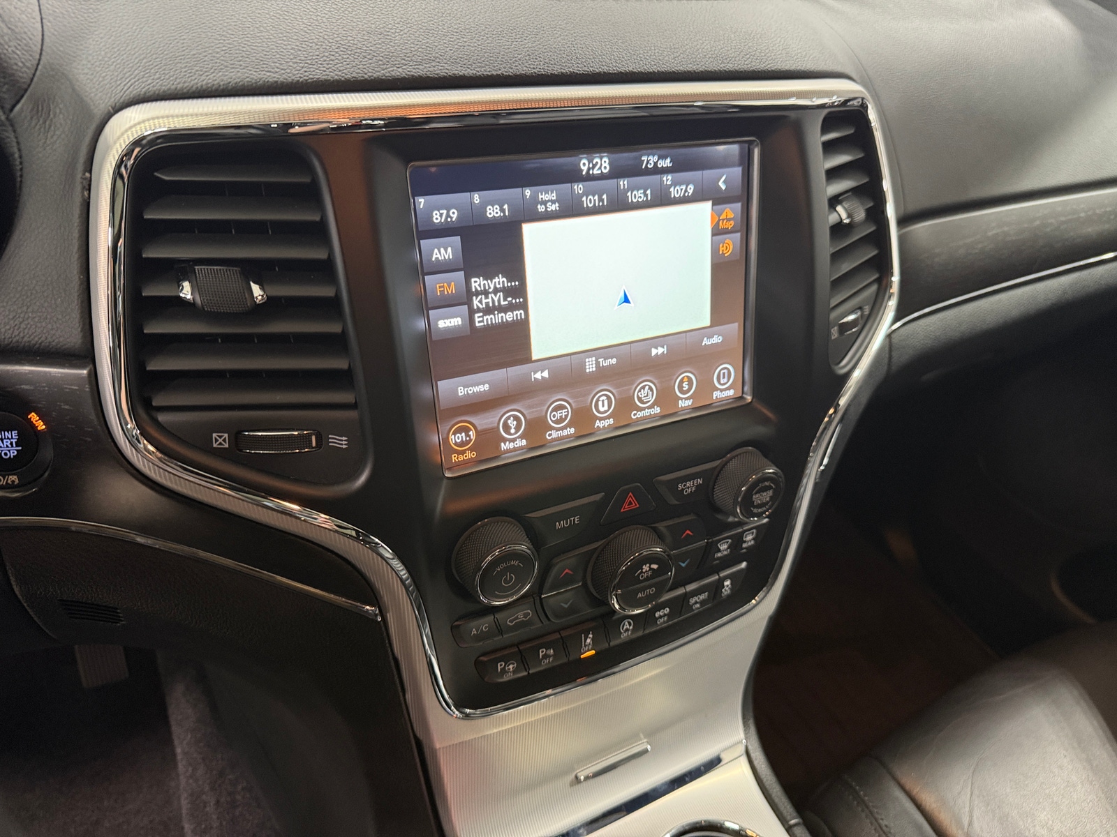 Thumbnail: 2018 Jeep Grand Cherokee - 3