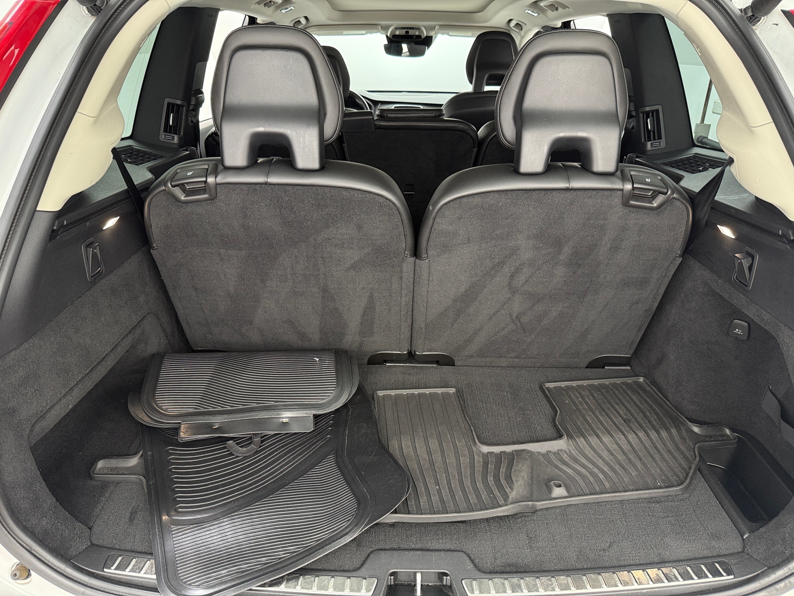 Thumbnail: 2020 Volvo XC90 - 6