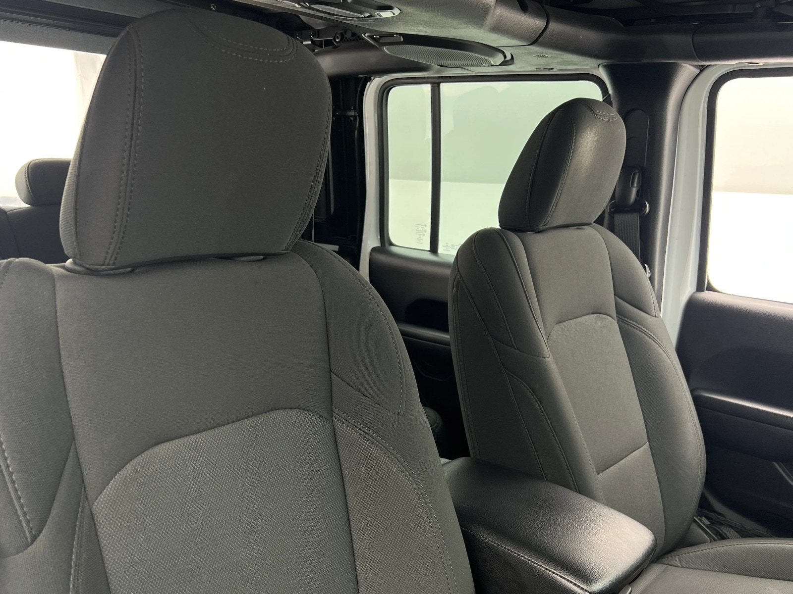 Thumbnail: 2021 Jeep Gladiator - 2