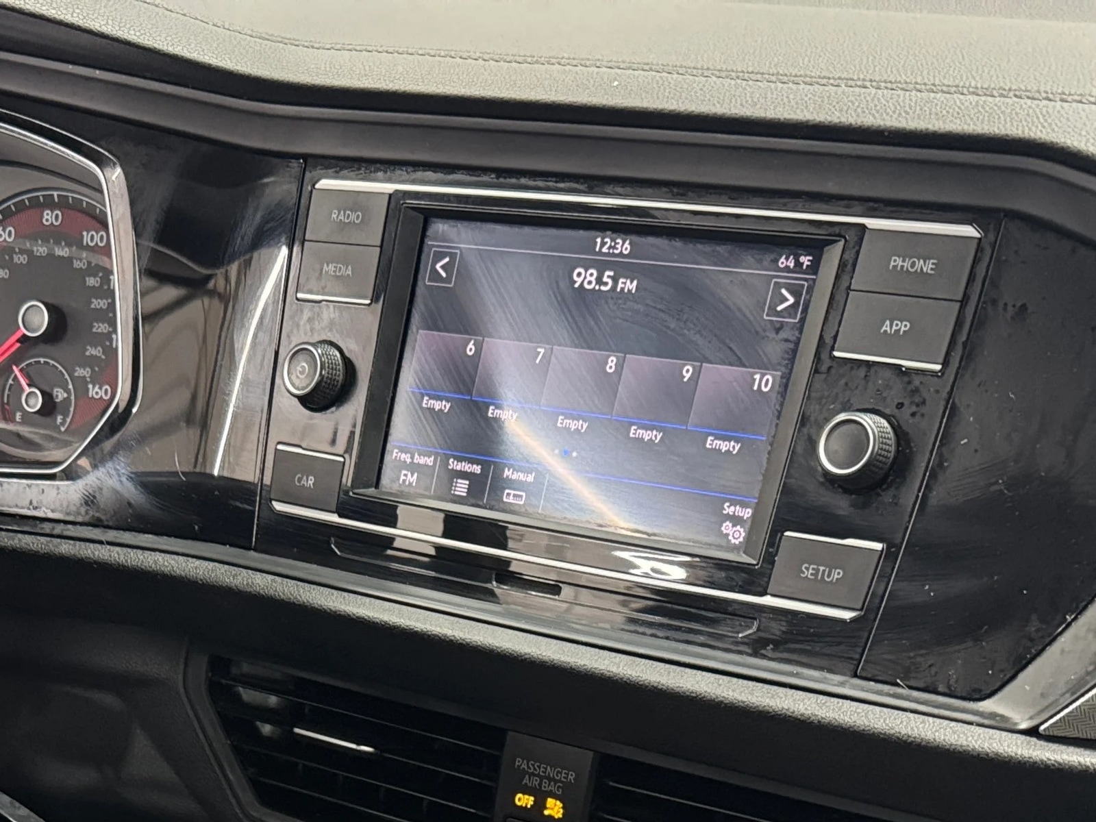Thumbnail: 2019 Volkswagen Jetta - 3